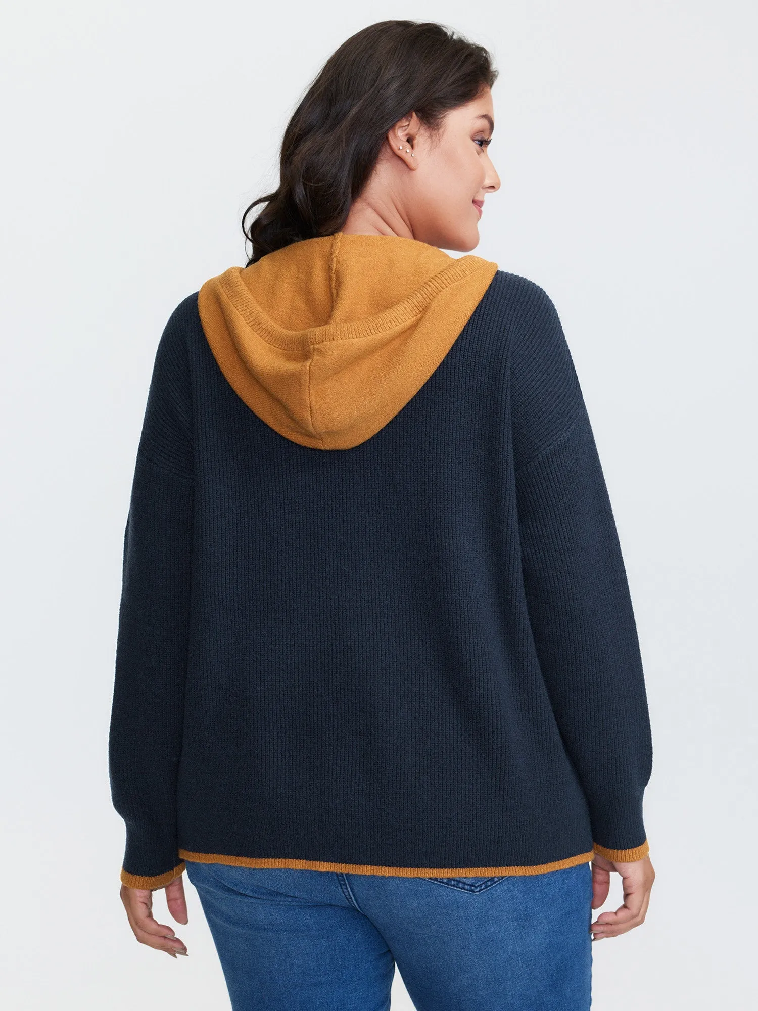 Contrast Hooded Zipper Front Pocketed Cardigan sold by Bloomchic product image thumbnail 4