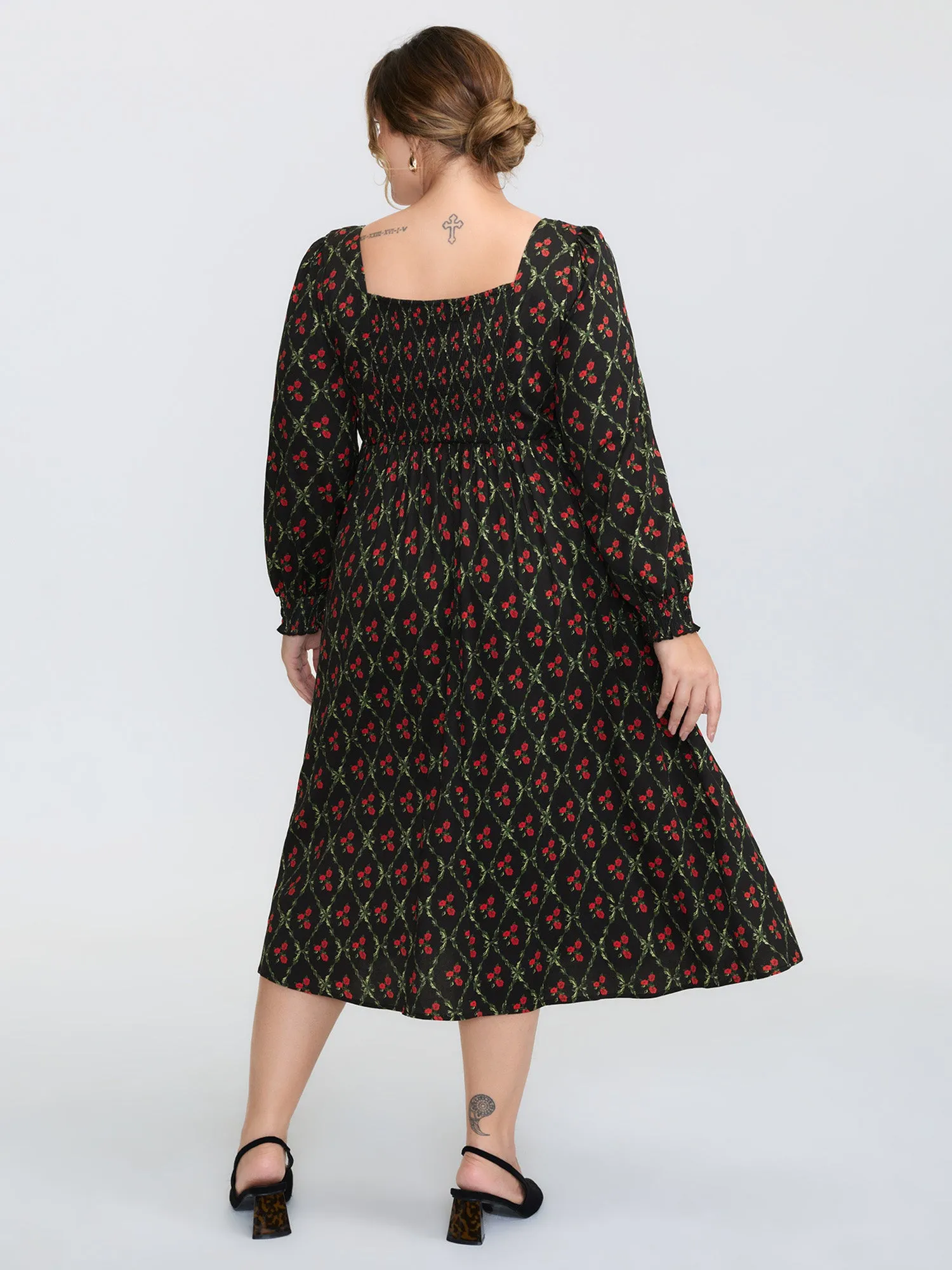 Floral Print Square Neck Ruched Midi Dress sold by Bloomchic product image thumbnail 4