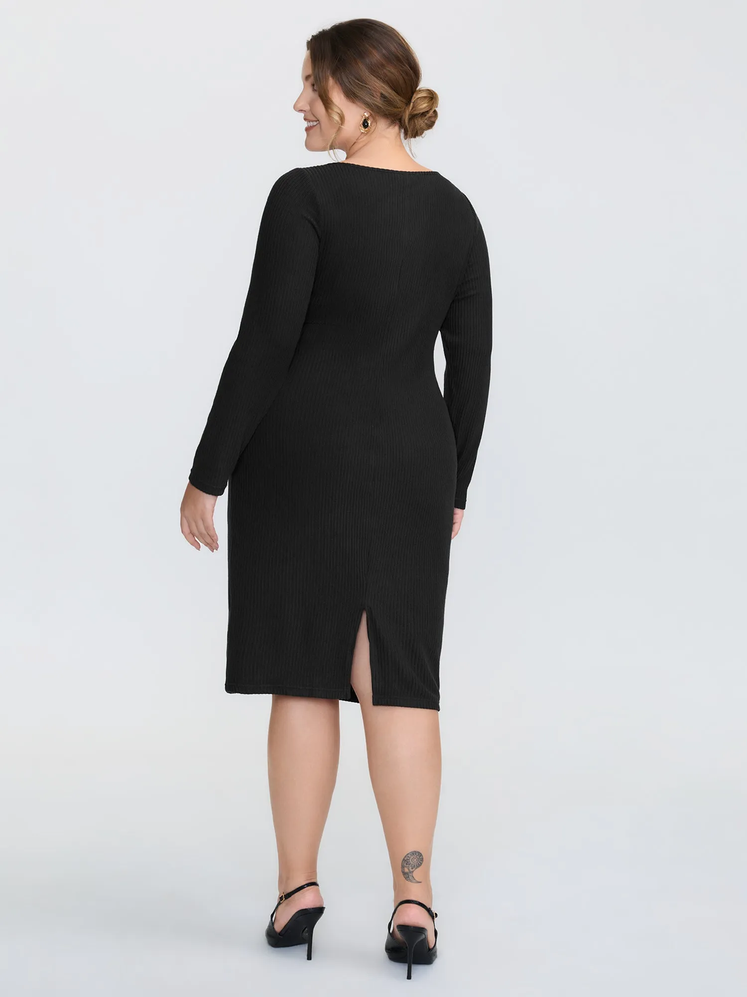 Stretchy Round Neck Lace-Up Midi Dress sold by Bloomchic product image thumbnail 4