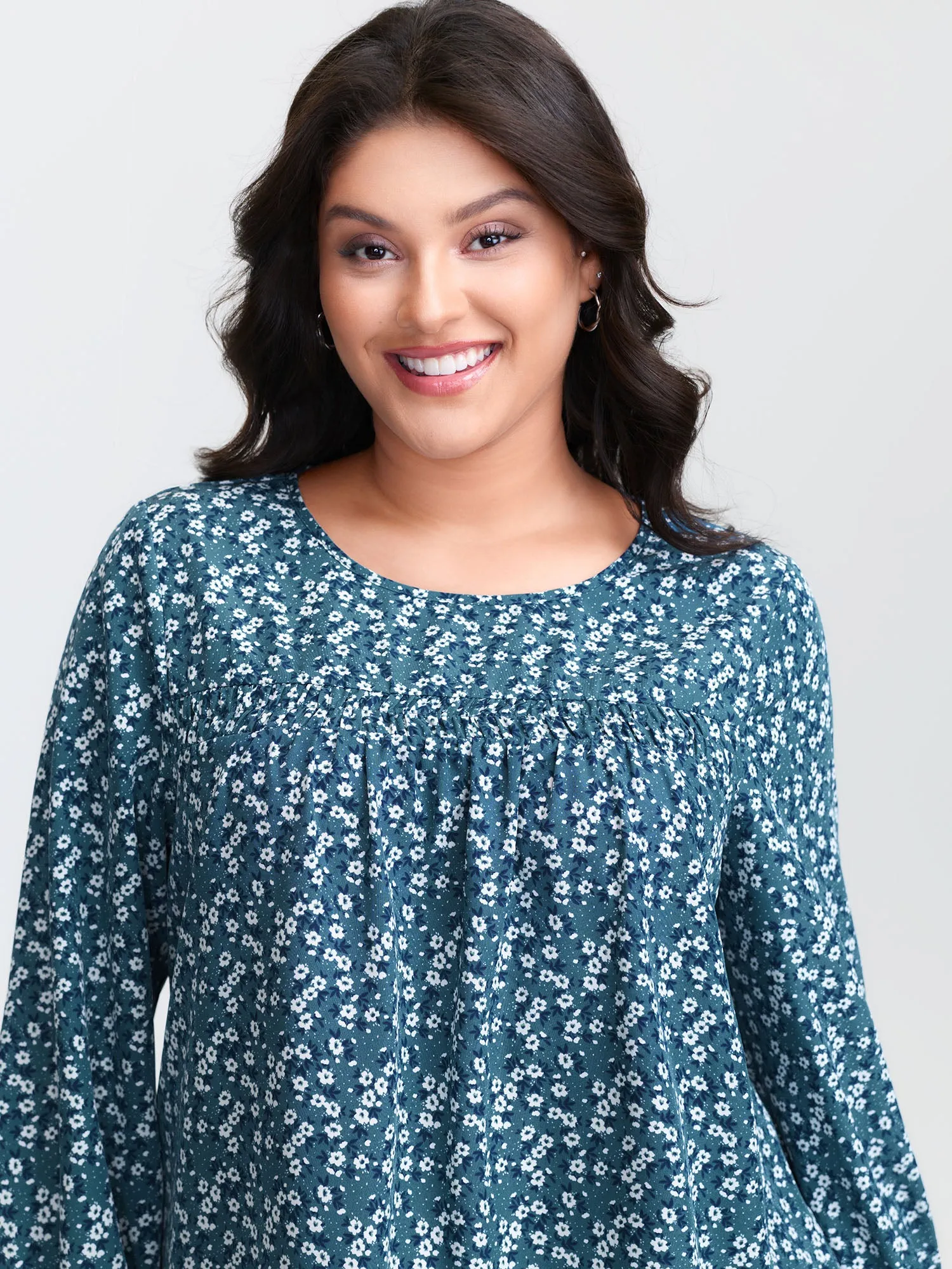 Floral Print Ruched Round Neck Blouse sold by Bloomchic product image thumbnail 2
