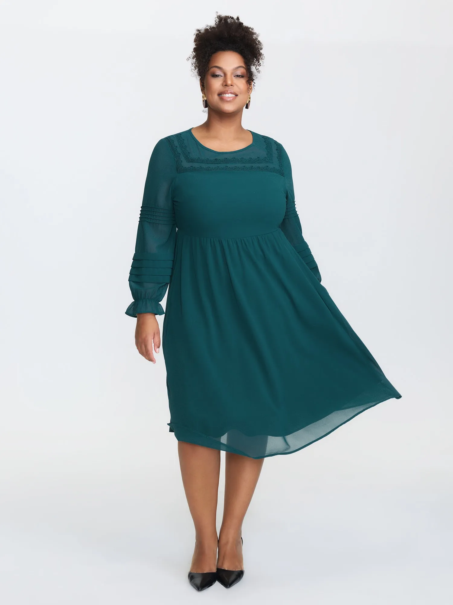 Lace Trim Stretchy Waist Pleated Midi Dress sold by Bloomchic