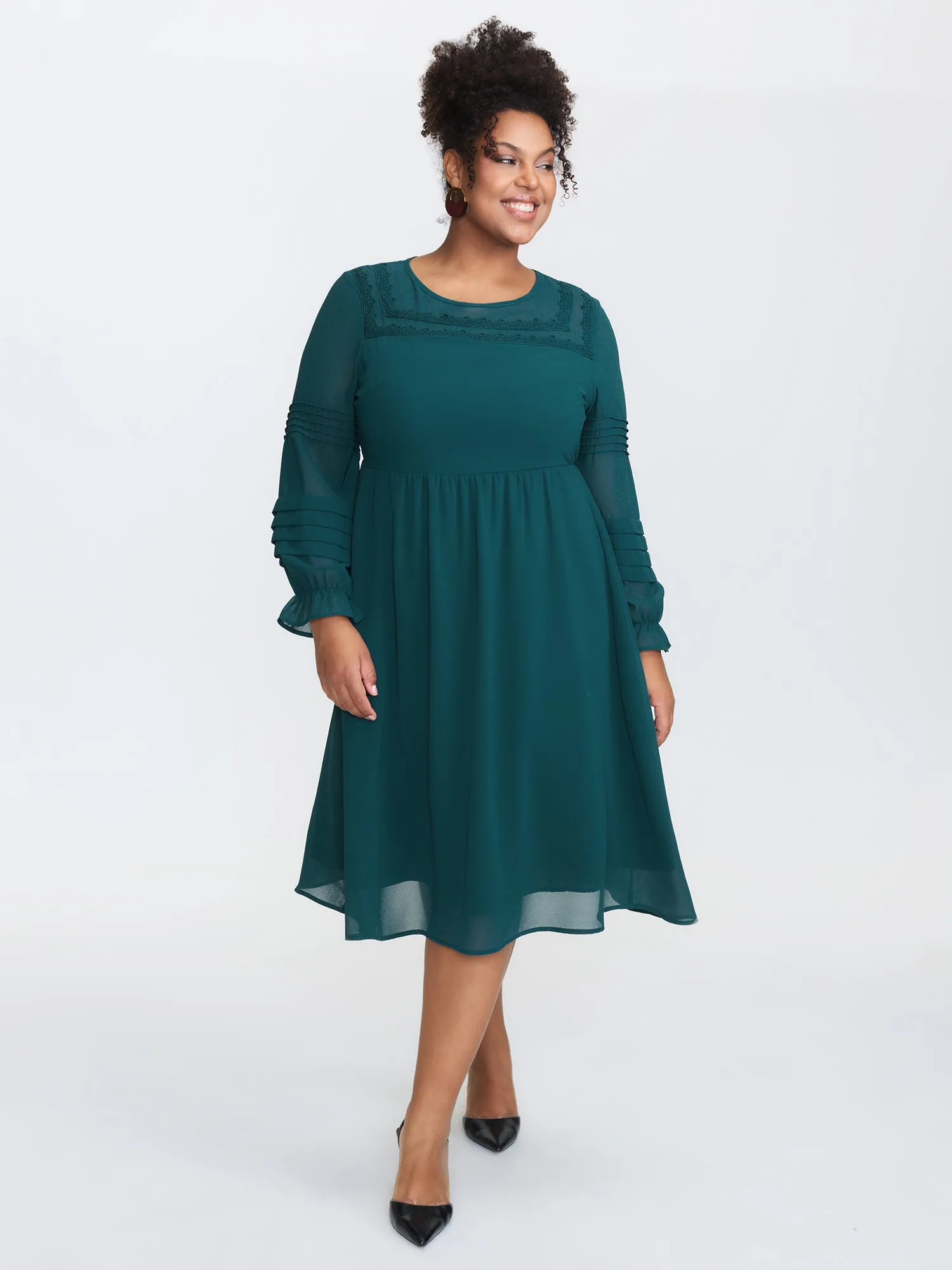 Lace Trim Stretchy Waist Pleated Midi Dress sold by Bloomchic product image thumbnail 2