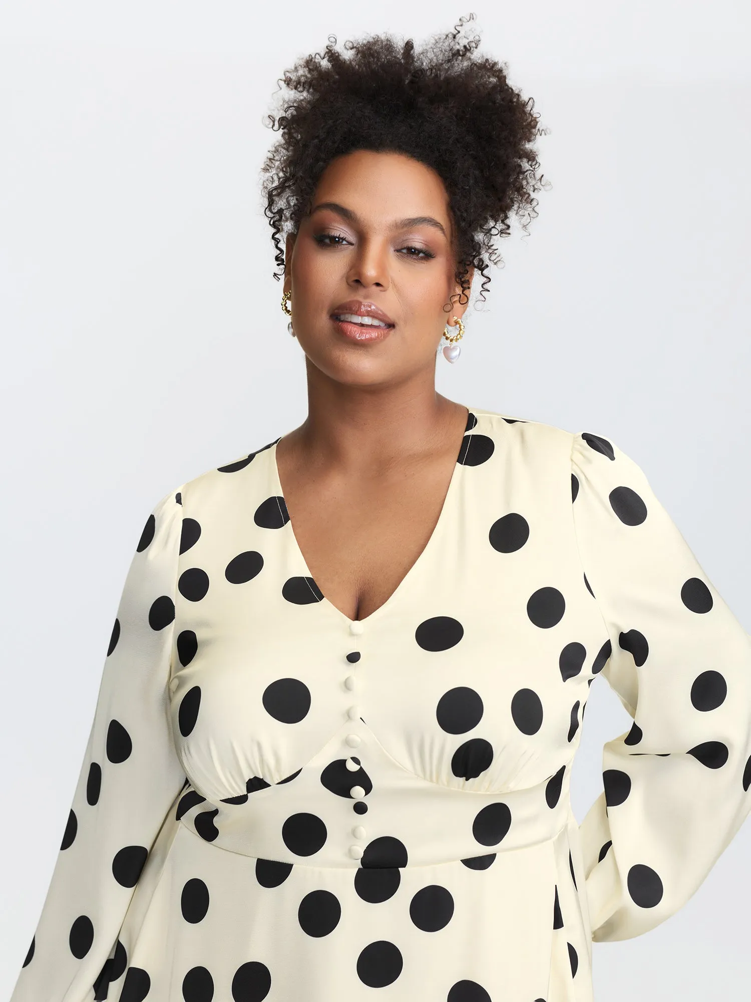 Retro Polka Dots Triangular Waist-Cinched Midi Dress sold by Bloomchic product image thumbnail 3