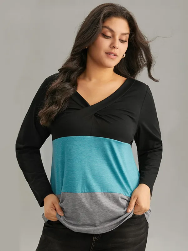 Colorblock Contrast Twist Front T-shirt sold by Bloomchic