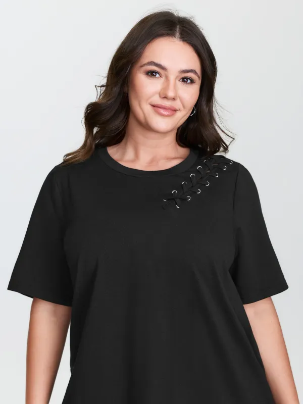 Crisscross Cut-Out Plain T-Shirt sold by Bloomchic