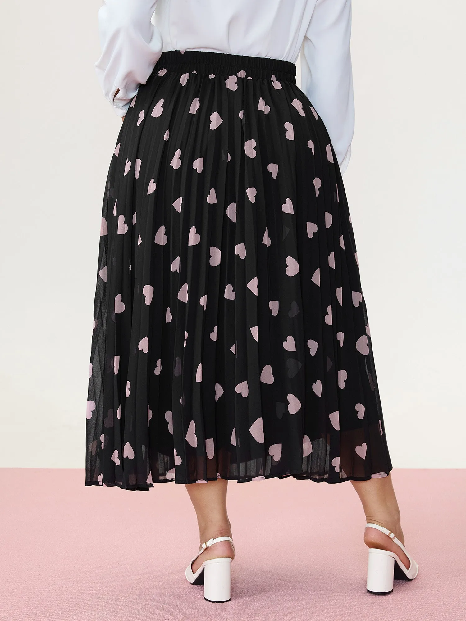 Heart Mesh Pleated Maxi Skirt sold by Bloomchic product image thumbnail 5