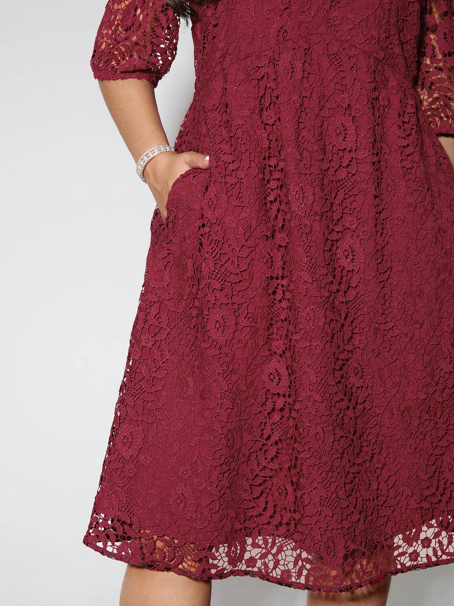 Romantic Lace Trim Puff Sleeve Midi Dress sold by Bloomchic product image thumbnail 4