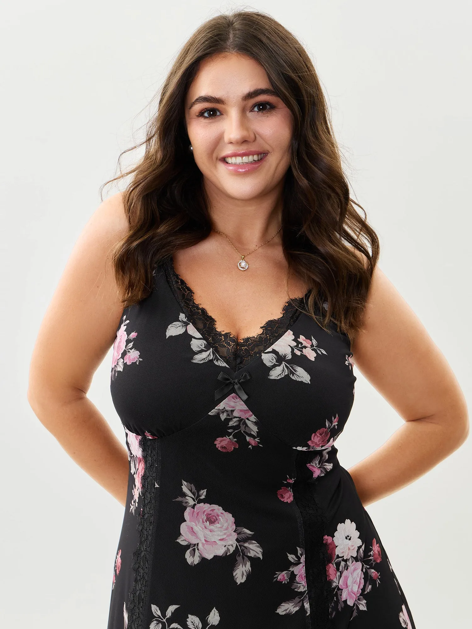 Romantic Floral Print High Slit Sleep Dress sold by Bloomchic product image thumbnail 3