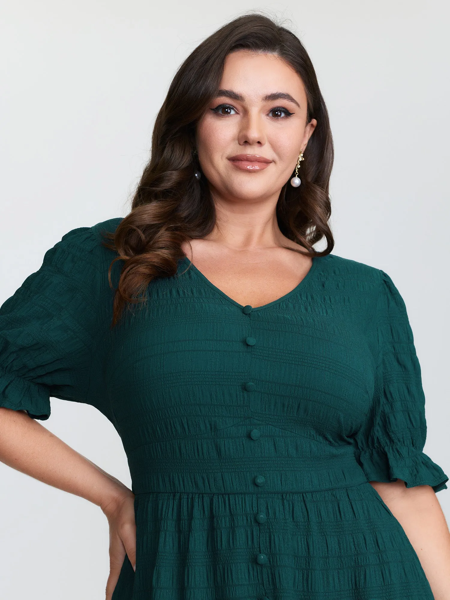 Textured Triangular Cinched-Waist Tiered Maxi Dress sold by Bloomchic product image thumbnail 2
