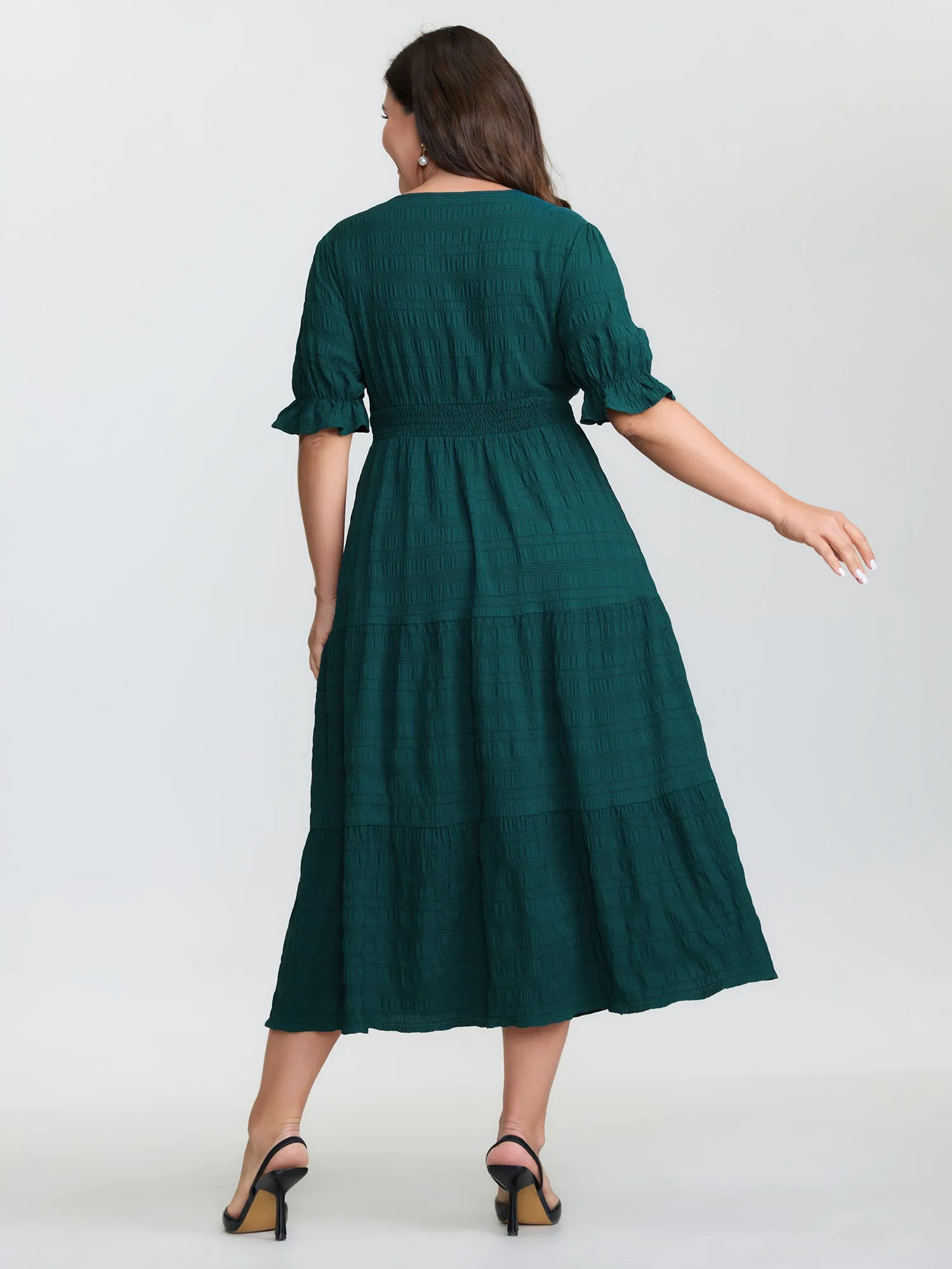Textured Triangular Cinched-Waist Tiered Maxi Dress sold by Bloomchic product image thumbnail 5
