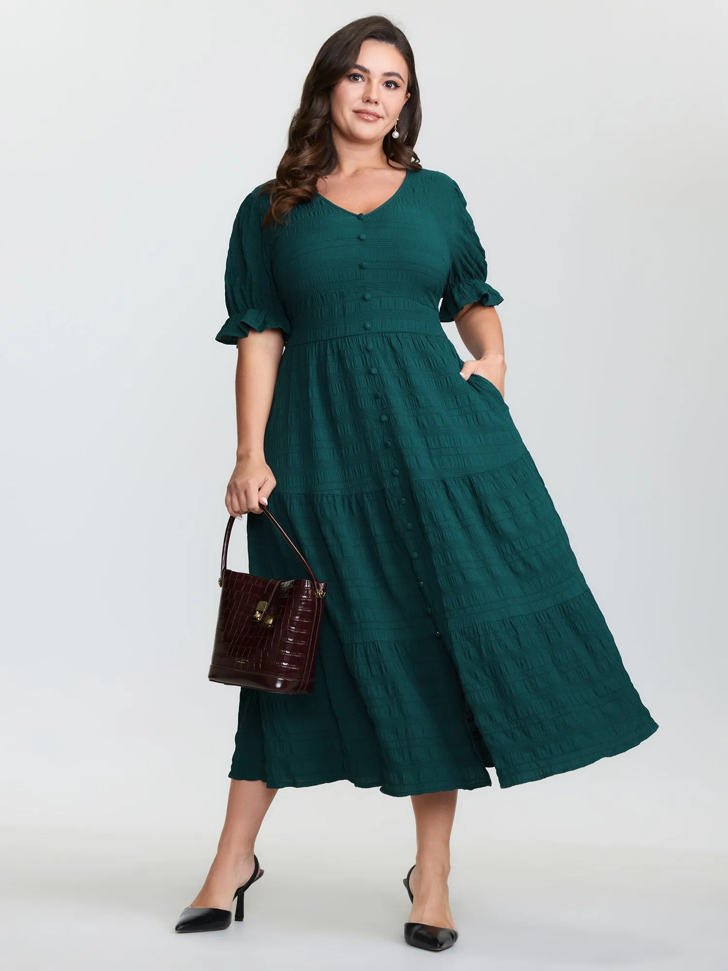 Textured Triangular Cinched-Waist Tiered Maxi Dress sold by Bloomchic product image thumbnail 3