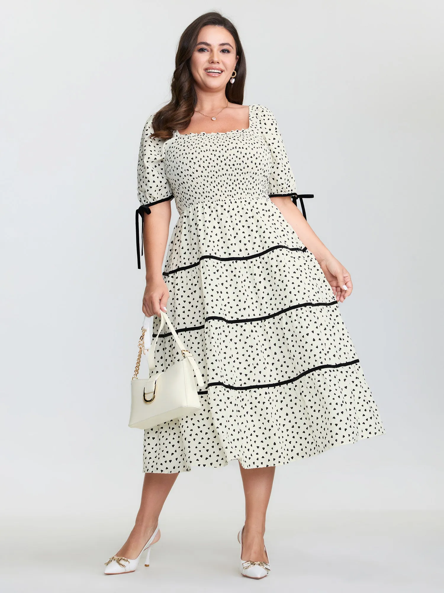 Little Heart Print Shirred Contrast Tie Midi Dress sold by Bloomchic product image thumbnail 3