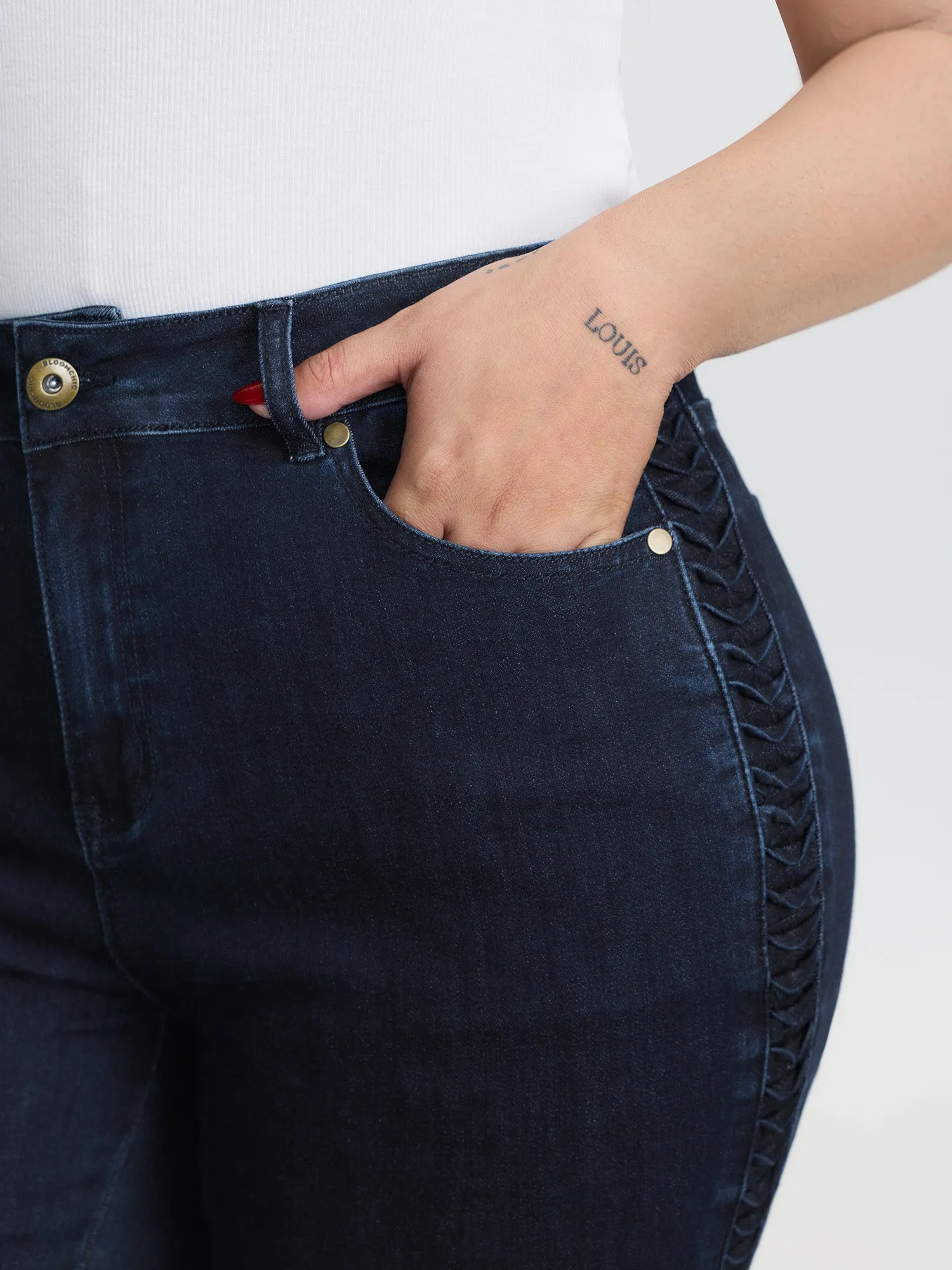Curve Friendly Skinny-Fit Cropped Jeans sold by Bloomchic product image thumbnail 3