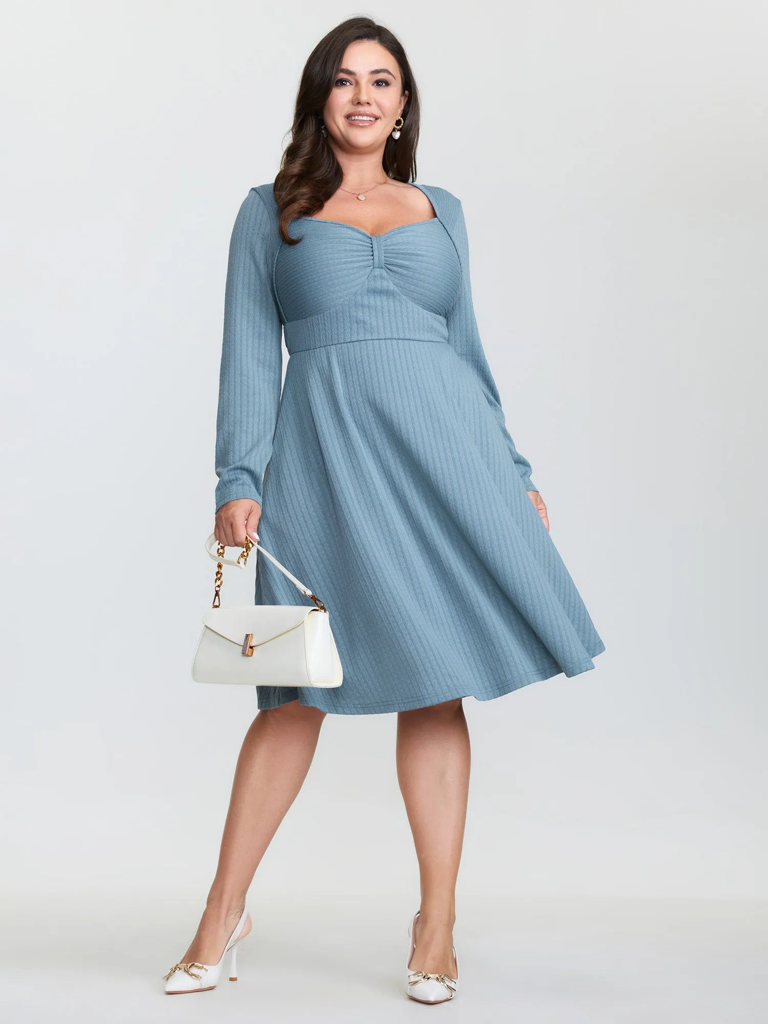 Textured Sweetheart Neckline Pockets Midi Dress sold by Bloomchic product image thumbnail 3