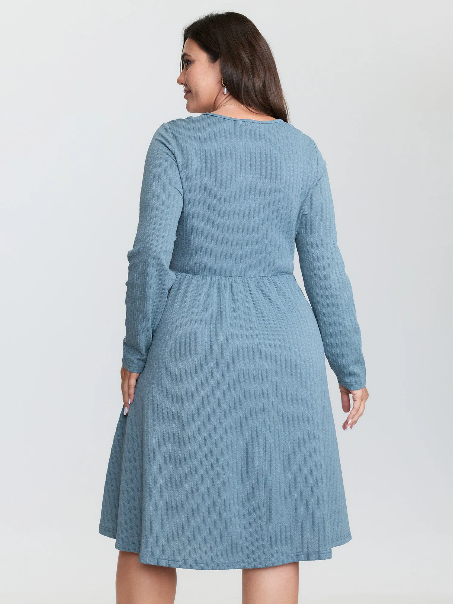 Textured Sweetheart Neckline Pockets Midi Dress sold by Bloomchic product image thumbnail 5