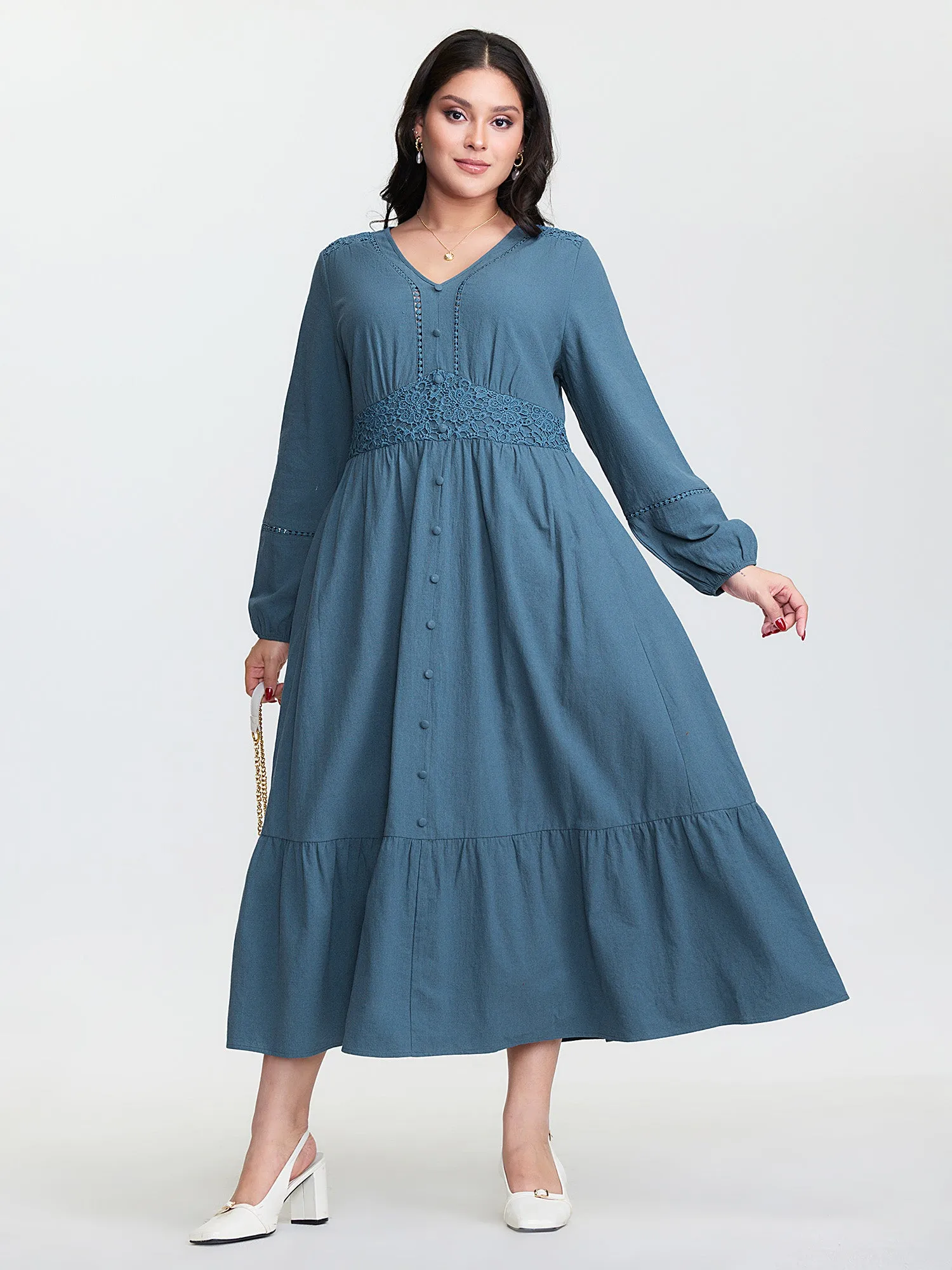 Lace Trim Shirred Pocket Maxi Dress sold by Bloomchic product image thumbnail 2