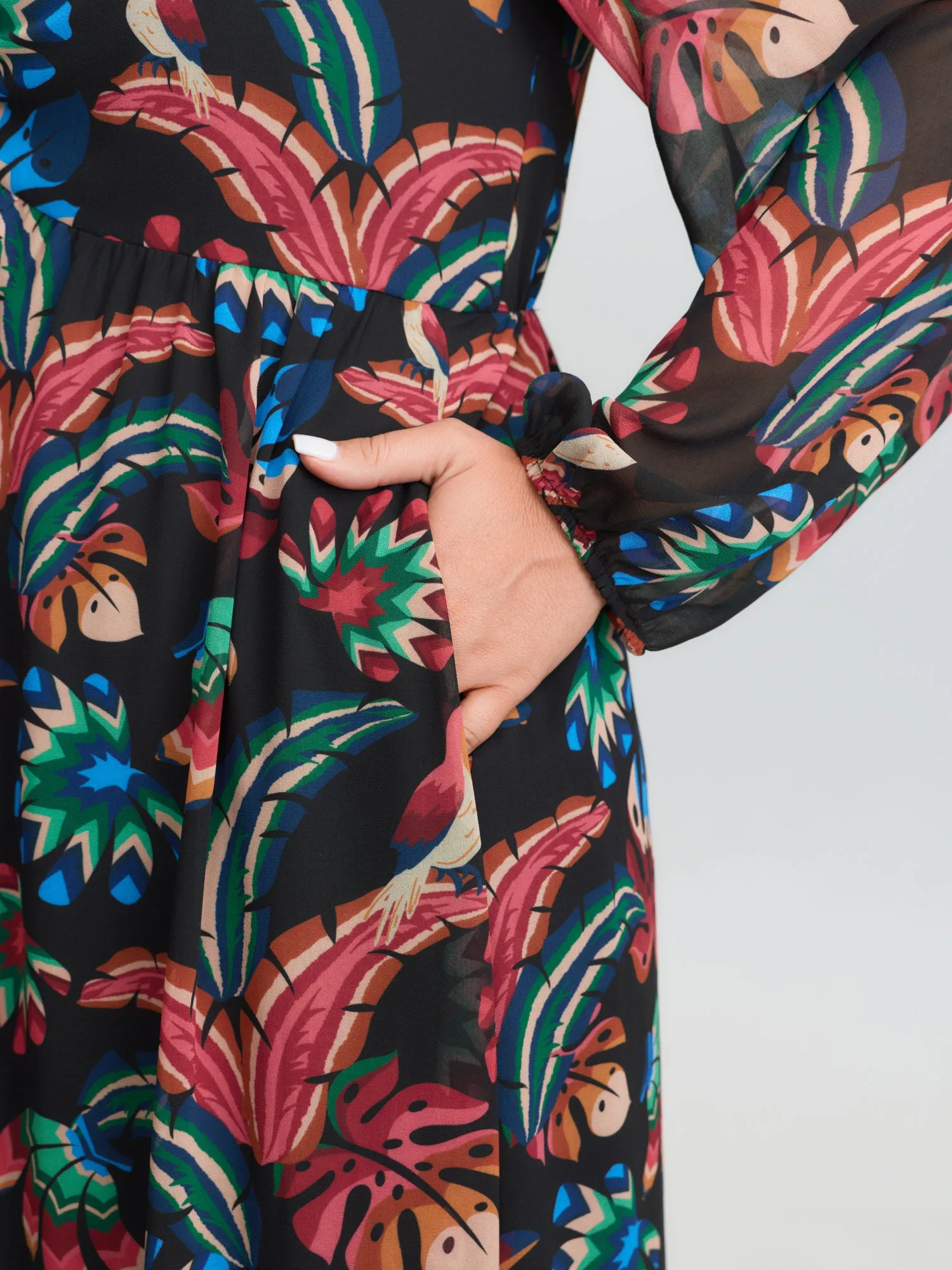 Bright Tropical Floral Print Drawstring Maxi Dress sold by Bloomchic product image thumbnail 4