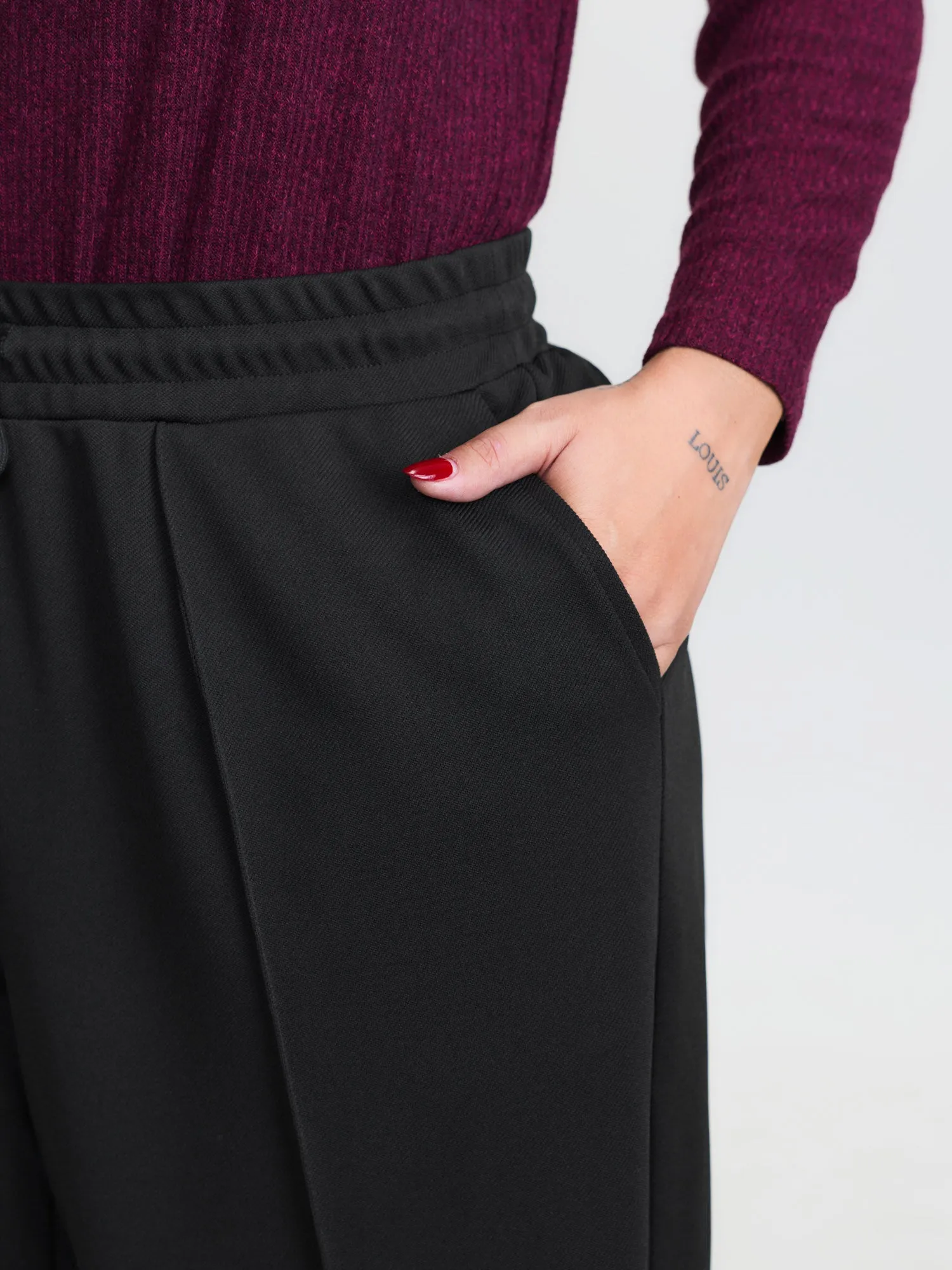 Stretchy Drawstring Waist Seamed Pants sold by Bloomchic product image thumbnail 3