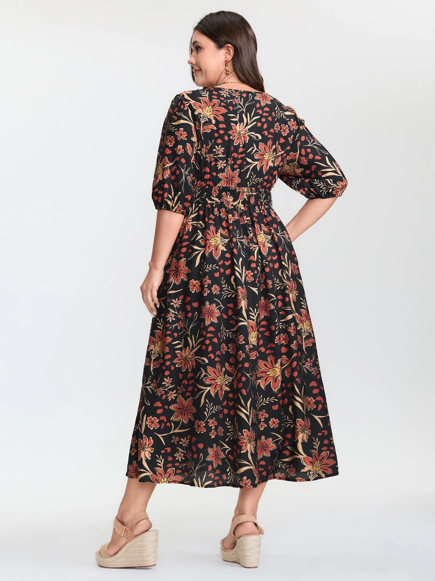 Floral Wide Shirred Waist Pocket Maxi Dress sold by Bloomchic product image thumbnail 4