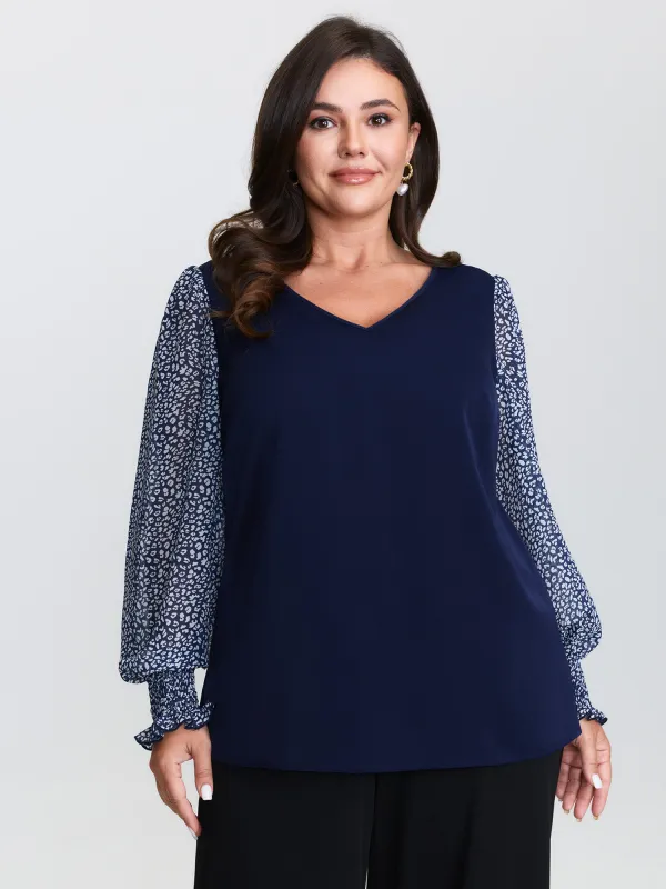 Leopard Print Contrast V-Neck Knit Top made by Bloomchic