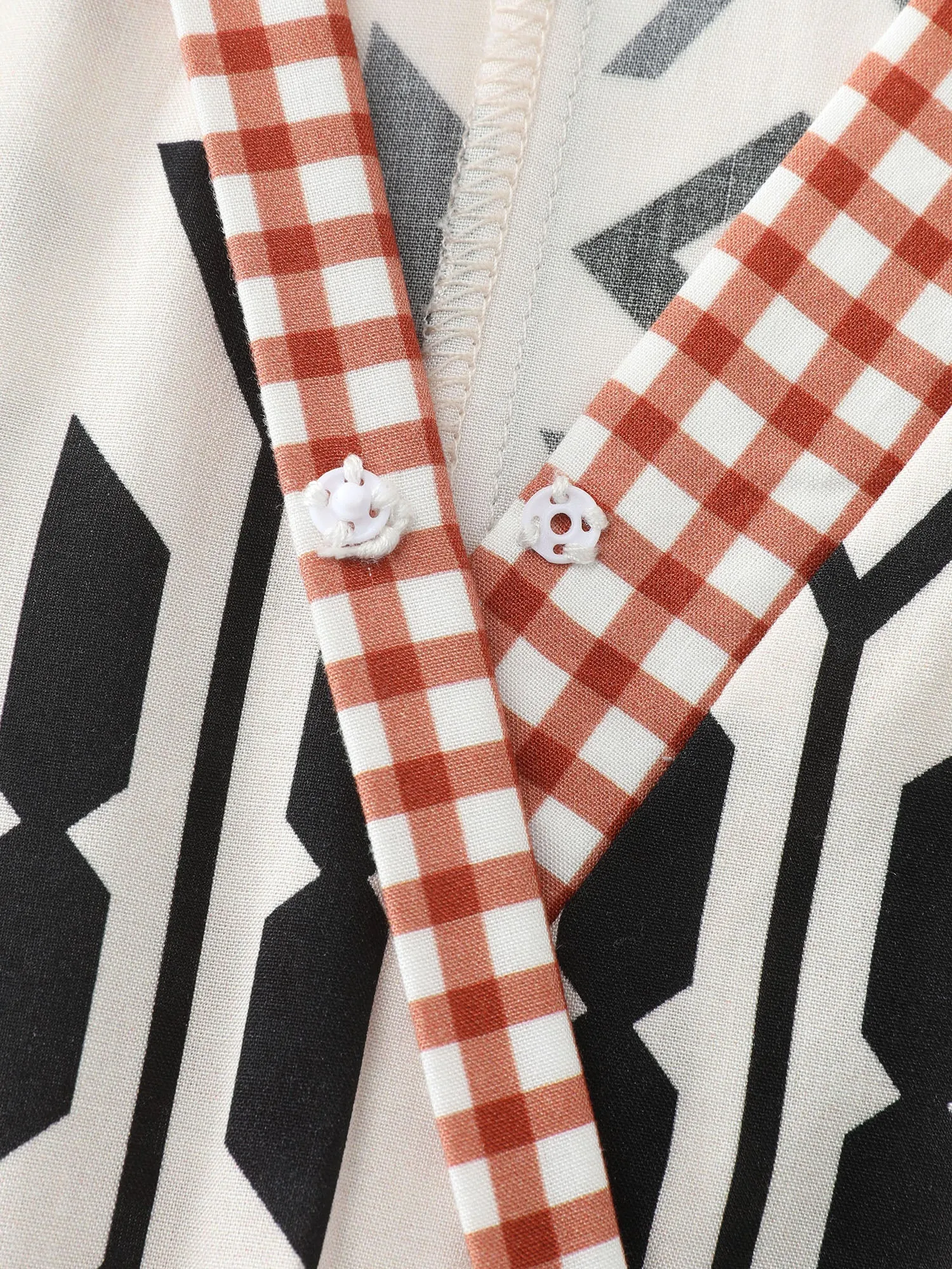 Geometric Print Pockets Surplice Maxi Dress sold by Bloomchic product image thumbnail 5