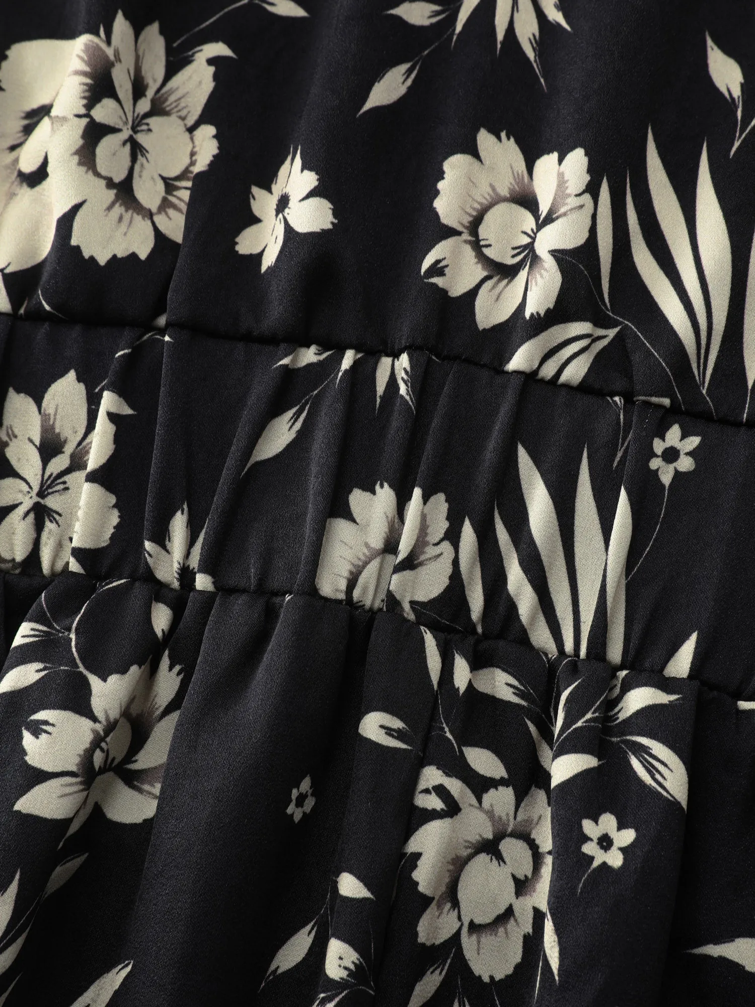 Floral Print V-Neck Cinched-Waist Midi Dress sold by Bloomchic product image thumbnail 5