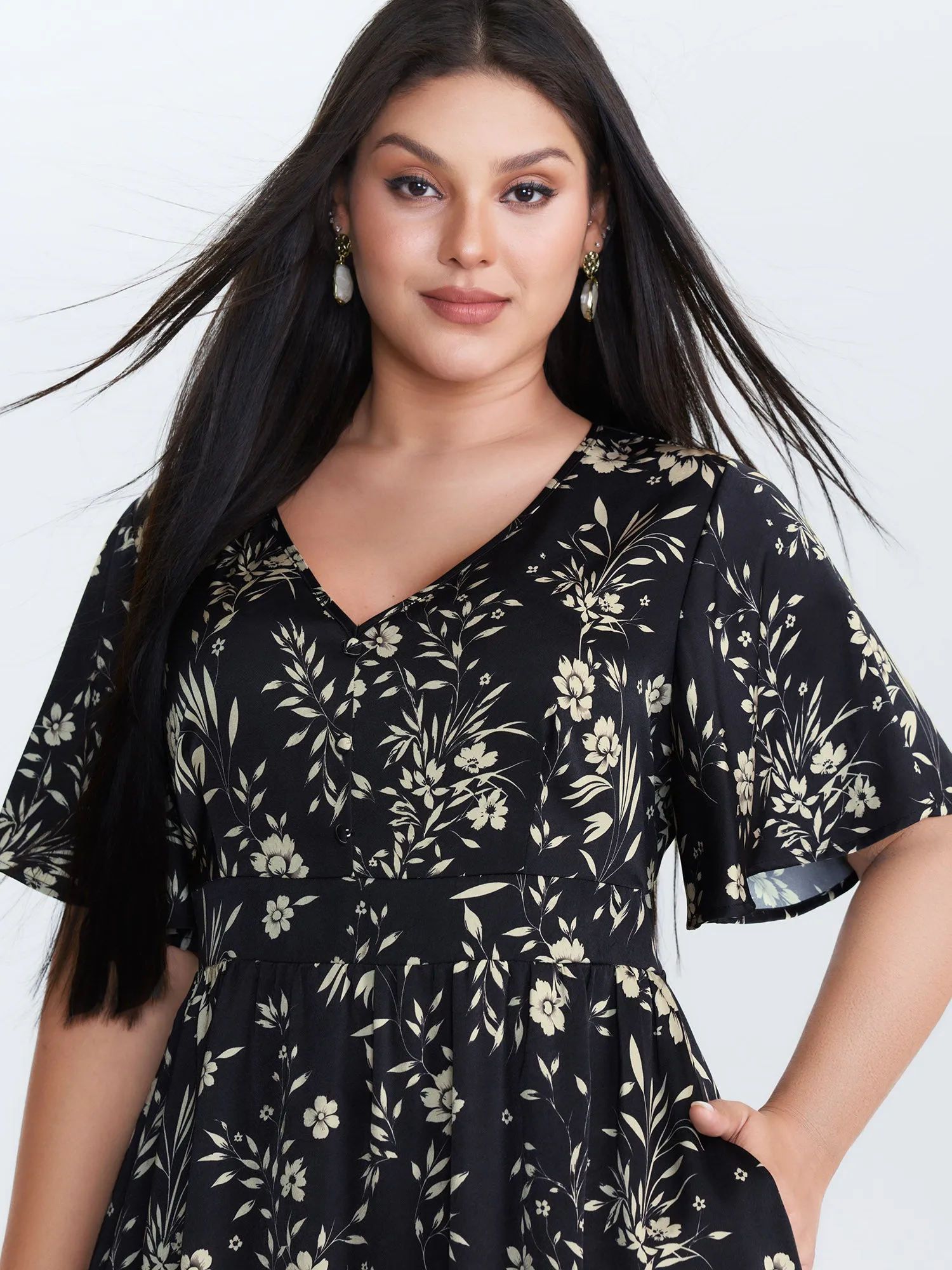 Floral Print V-Neck Cinched-Waist Midi Dress sold by Bloomchic product image thumbnail 2