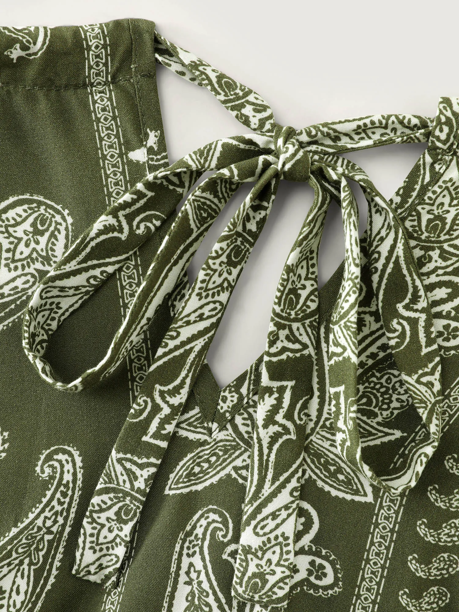 Silhouette Flower Striped Halter Neck Maxi Dress sold by Bloomchic product image thumbnail 5