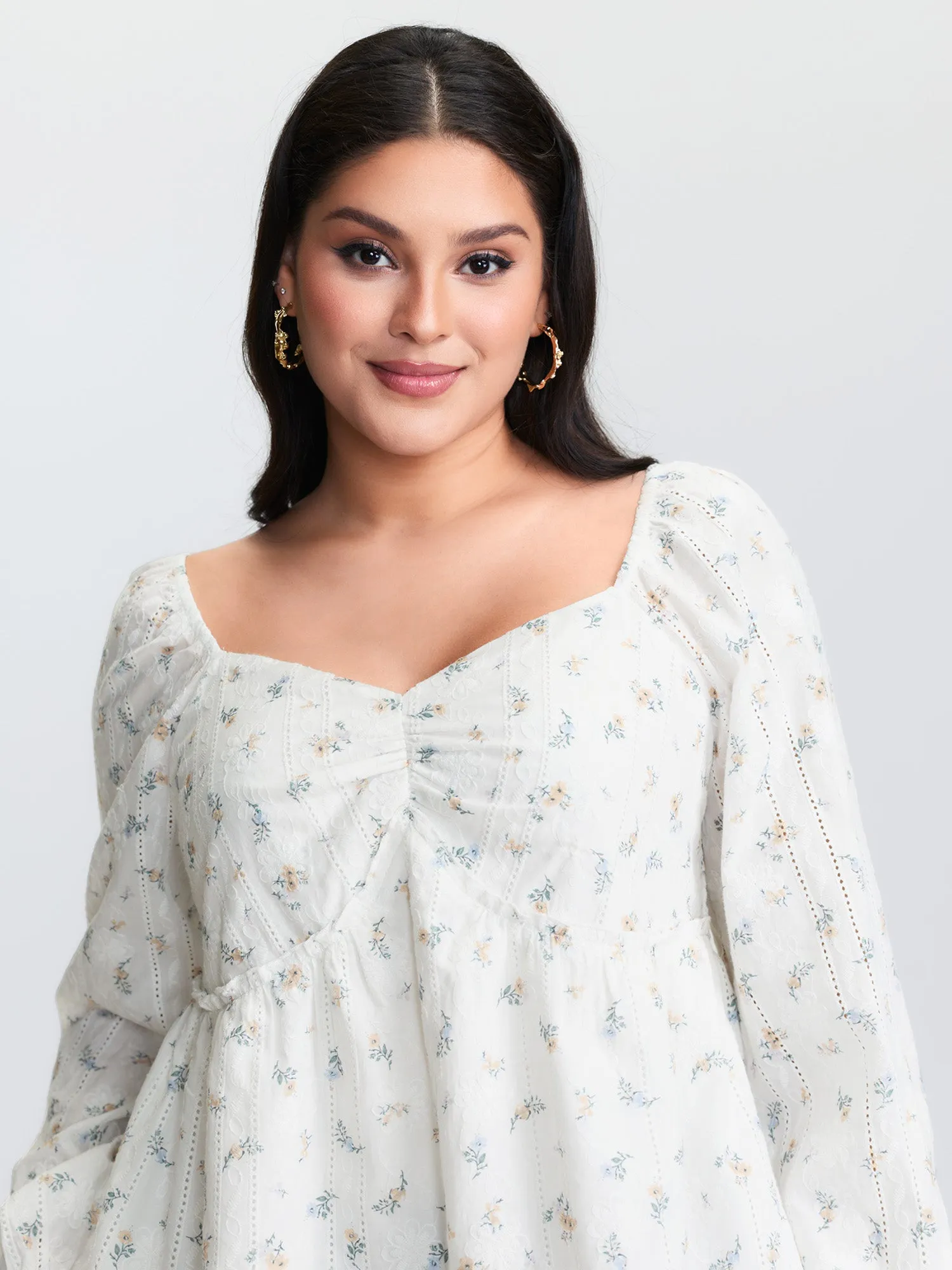 Floral Sweetheart Neckline Ruched Blouse sold by Bloomchic product image thumbnail 2