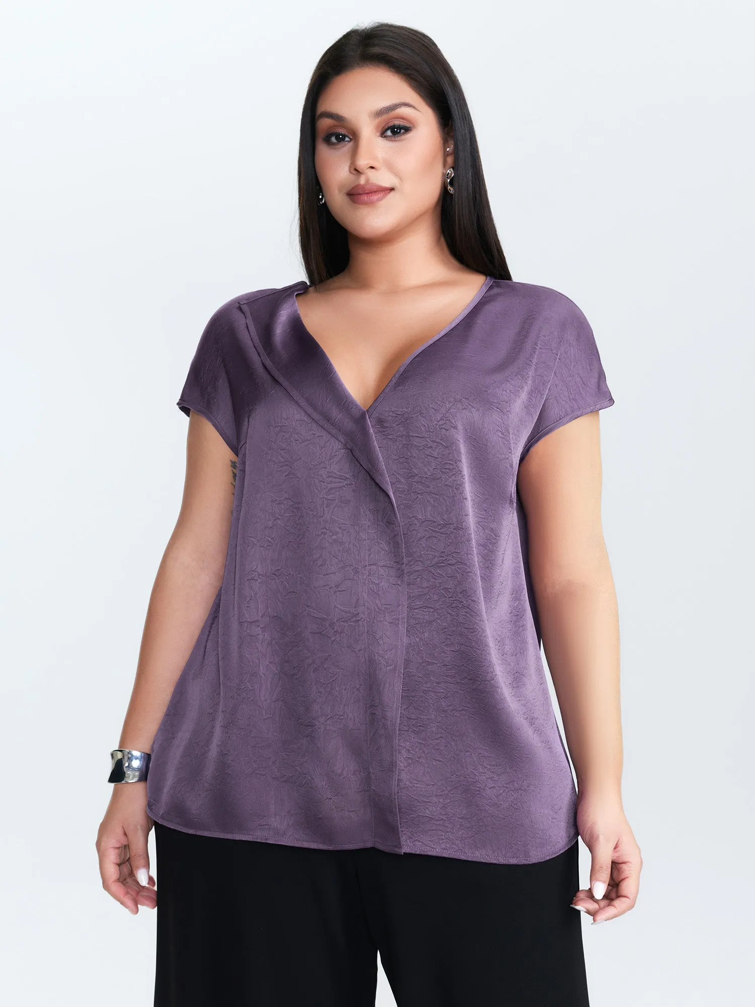 Plain Collar Neckline Flowy Blouse sold by Bloomchic product image thumbnail 2