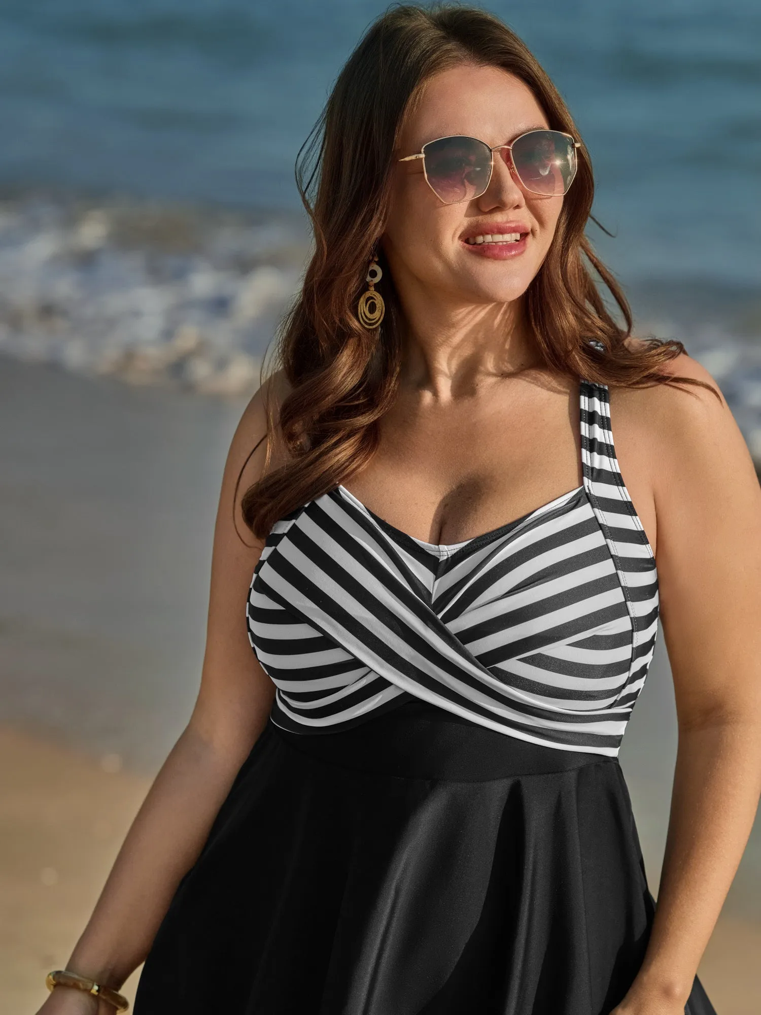 Striped Contrast Twist Front Swim Dress sold by Bloomchic product image thumbnail 2