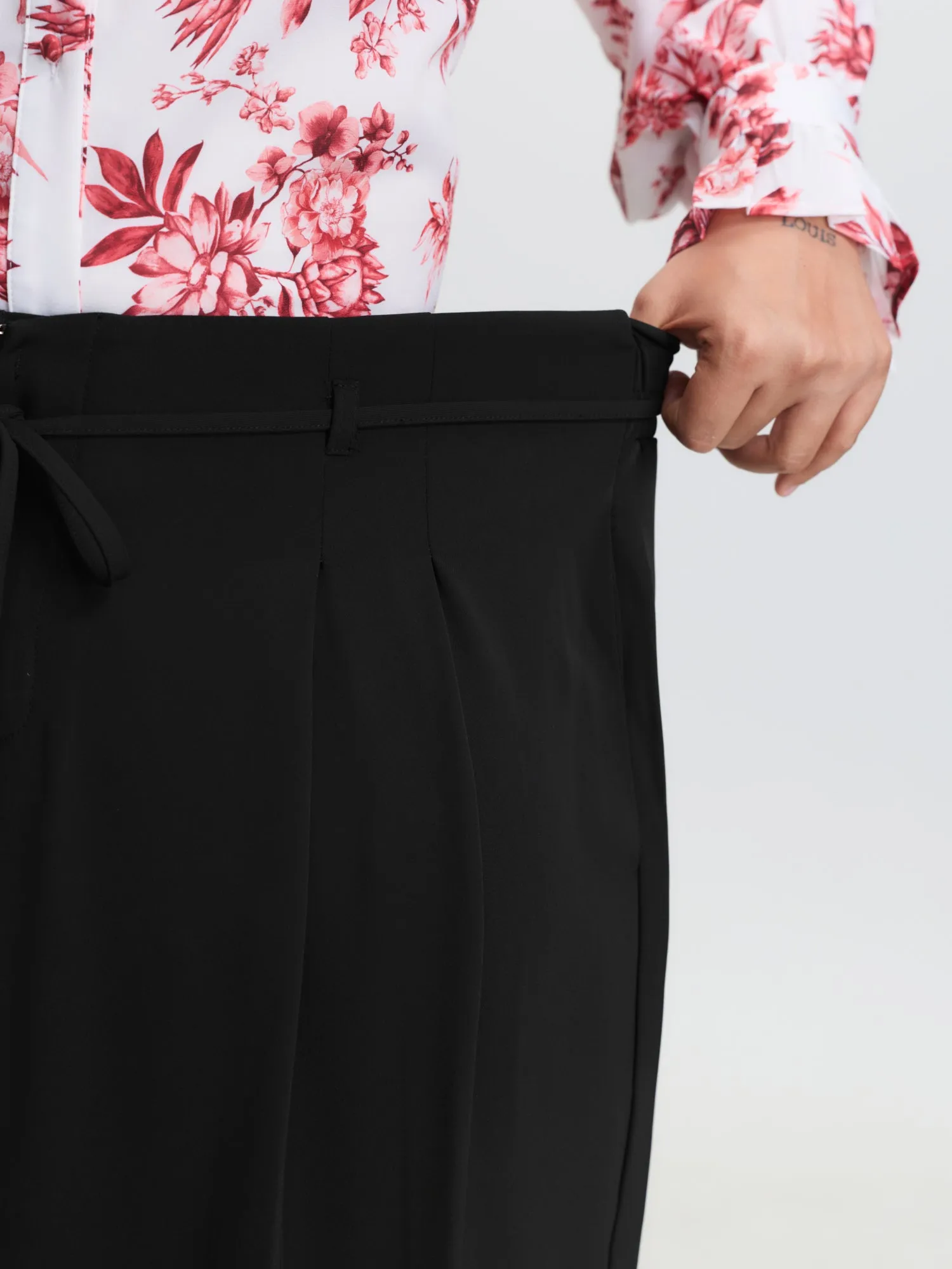 Stretchy Waist Drawstring Pockets Pants sold by Bloomchic product image thumbnail 4