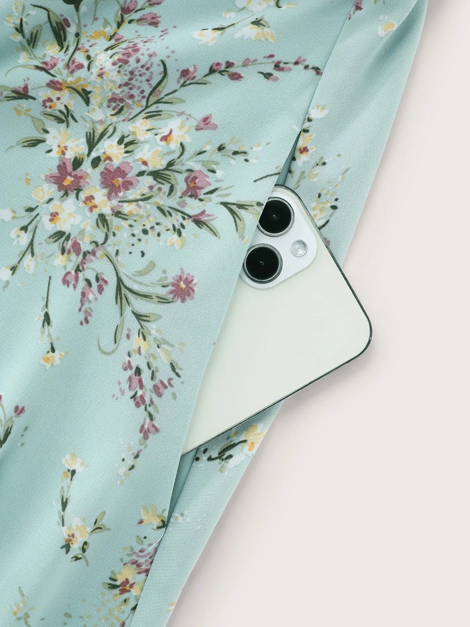 Floral Print Puffy Sleeve Midi Dress sold by Bloomchic product image thumbnail 5