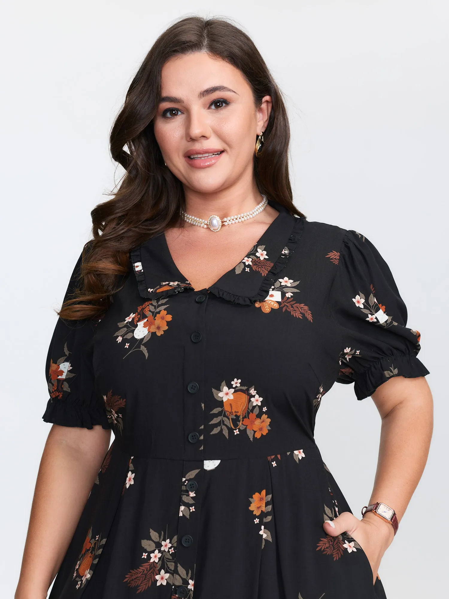 Retro Floral Print Cinched-Waist Midi Dress sold by Bloomchic product image thumbnail 2