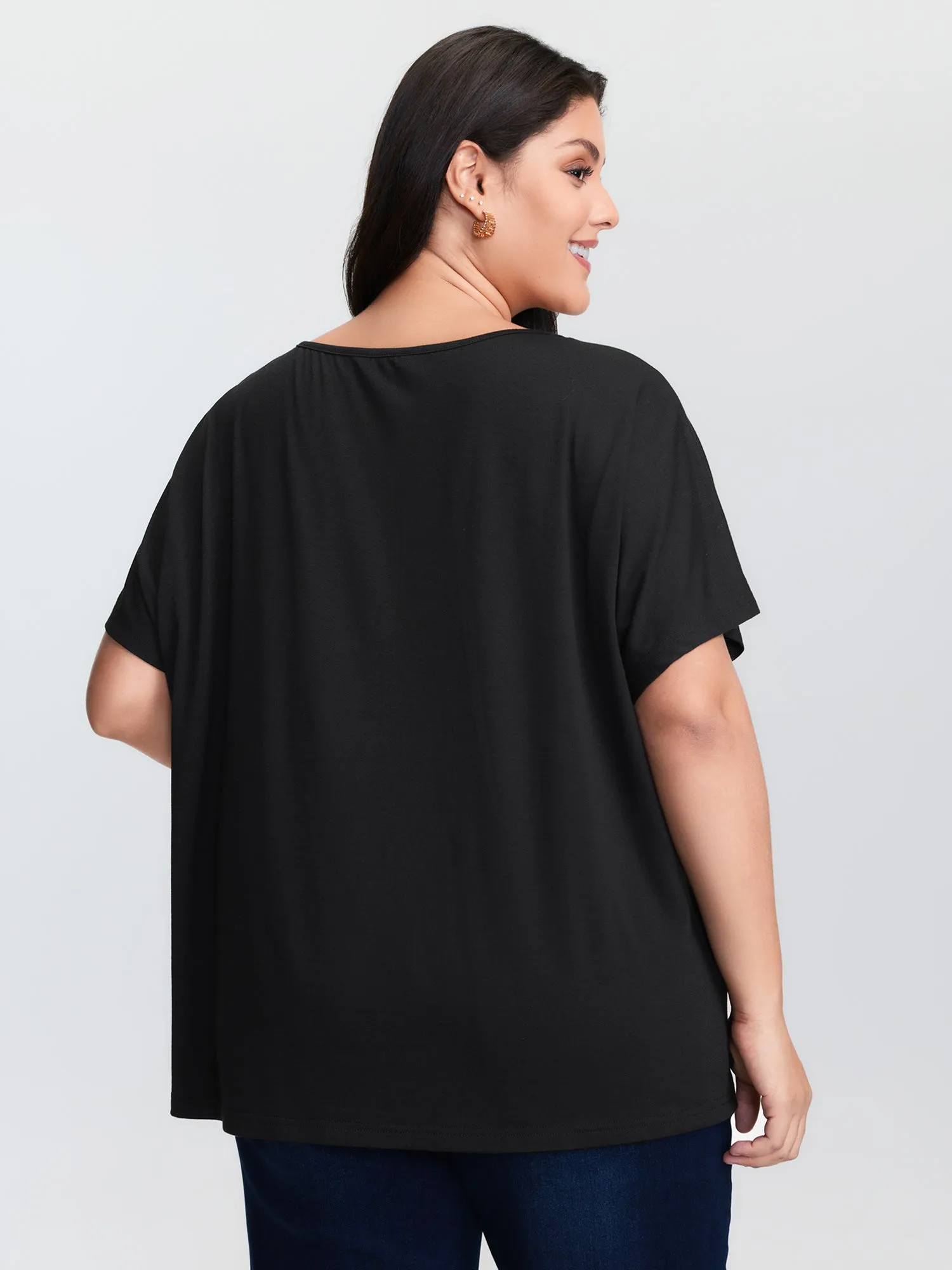 Supersoft Colorblock Round Neck T-Shirt sold by Bloomchic product image thumbnail 4