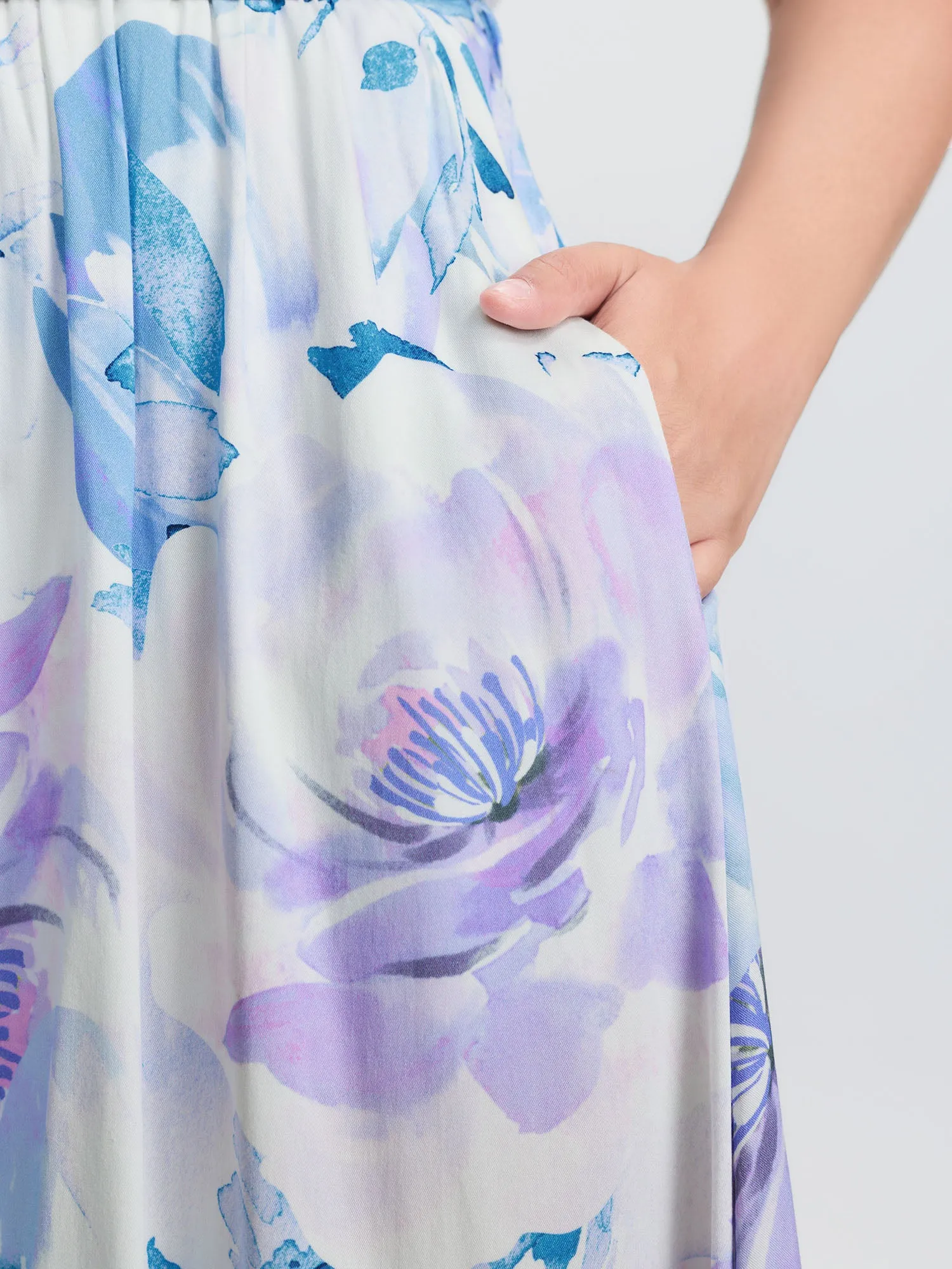 Floral Breeze Print Halter Neckline Midi Dress sold by Bloomchic product image thumbnail 3