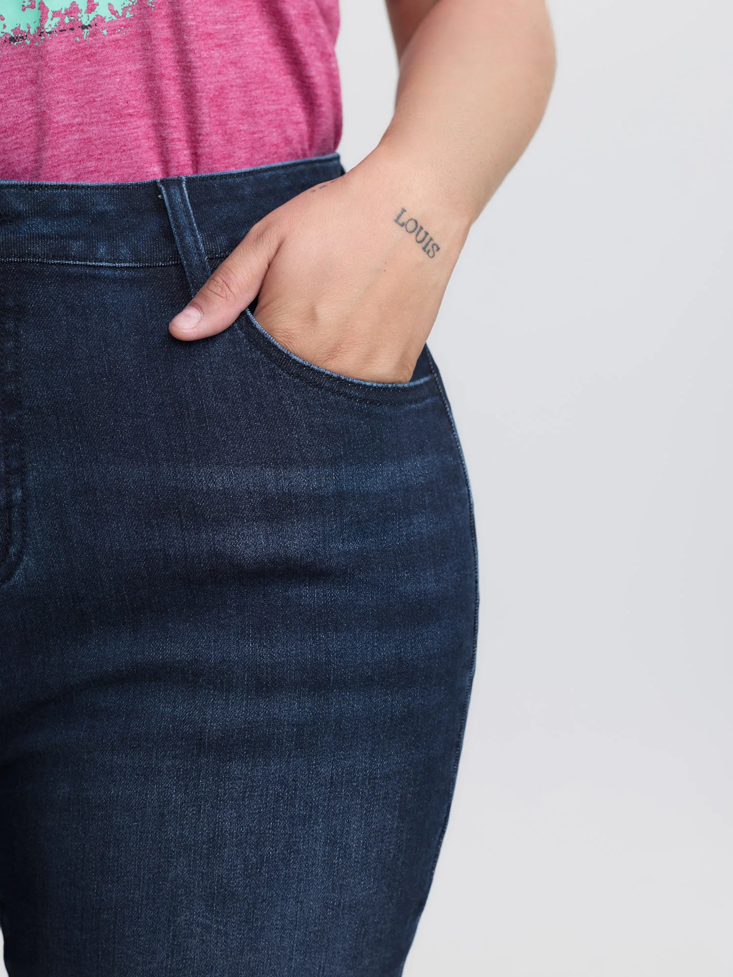 Stretchy Skinny-Fit Denim Shorts sold by Bloomchic product image thumbnail 3