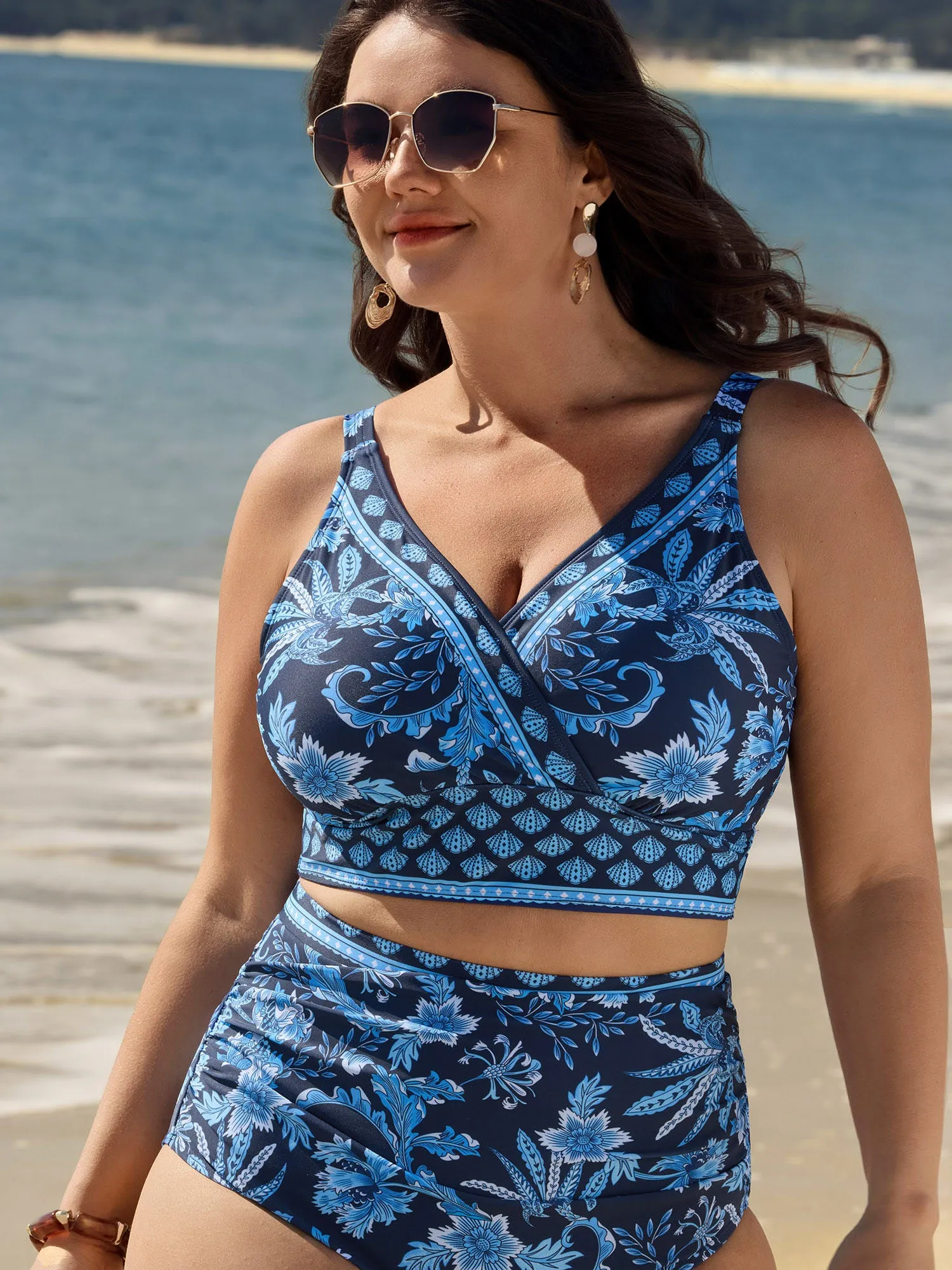 Floral Print Color Contrast Surplice Swim Top sold by Bloomchic