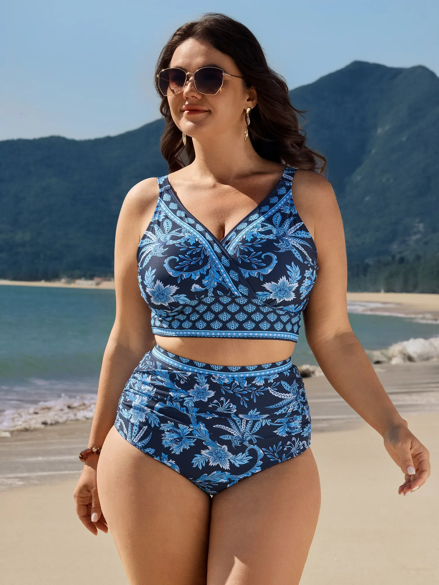 Floral Print Color Contrast Swim Bottoms sold by Bloomchic product image thumbnail 2