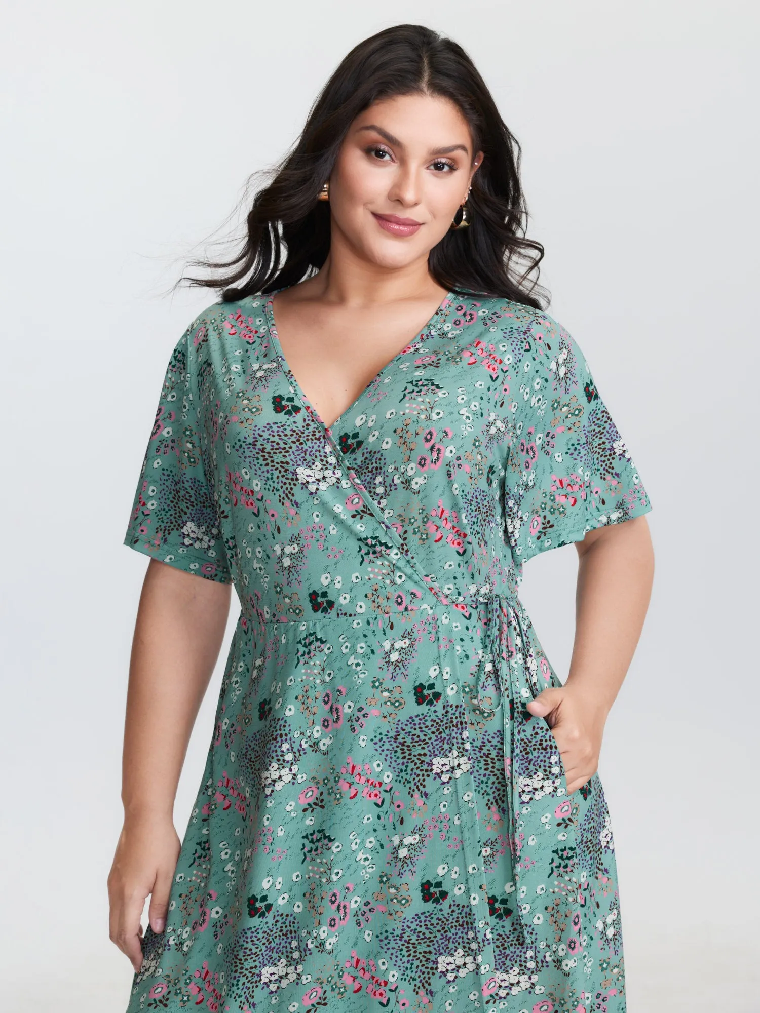 Floral Print Wrap Neckline Midi Dress sold by Bloomchic product image thumbnail 3