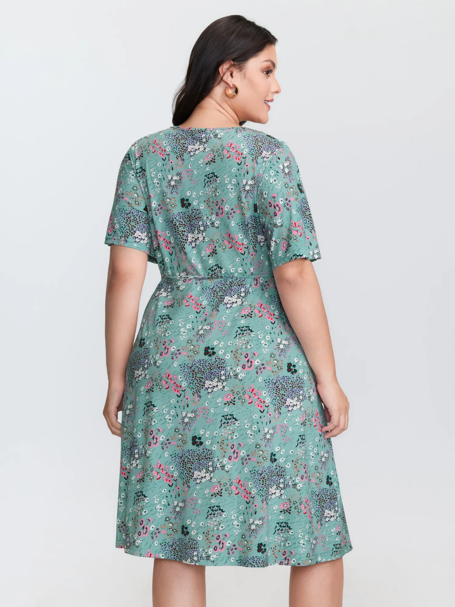 Floral Print Wrap Neckline Midi Dress sold by Bloomchic product image thumbnail 5