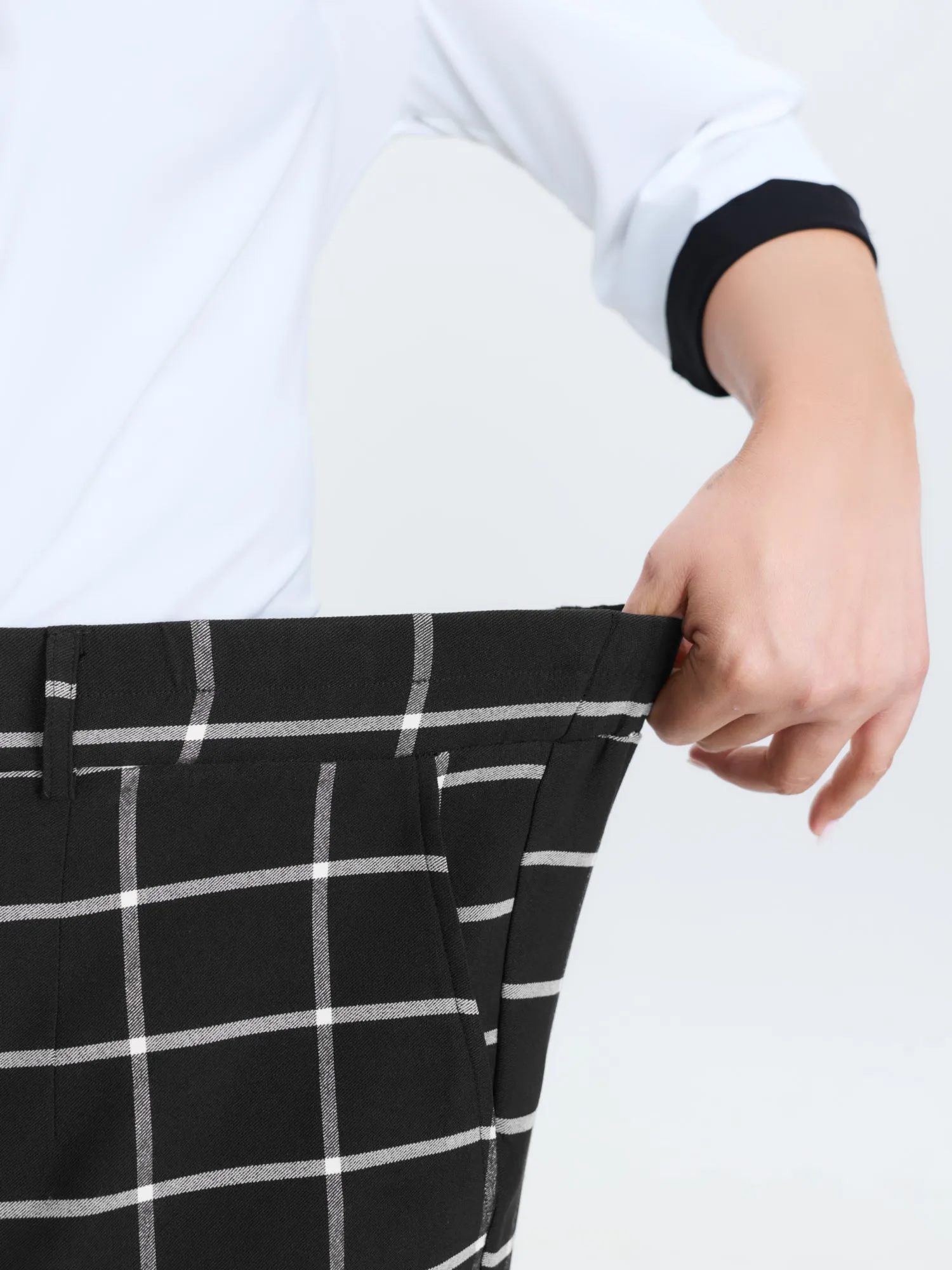 Stretchy Grid Pattern Flared Pants sold by Bloomchic product image thumbnail 4