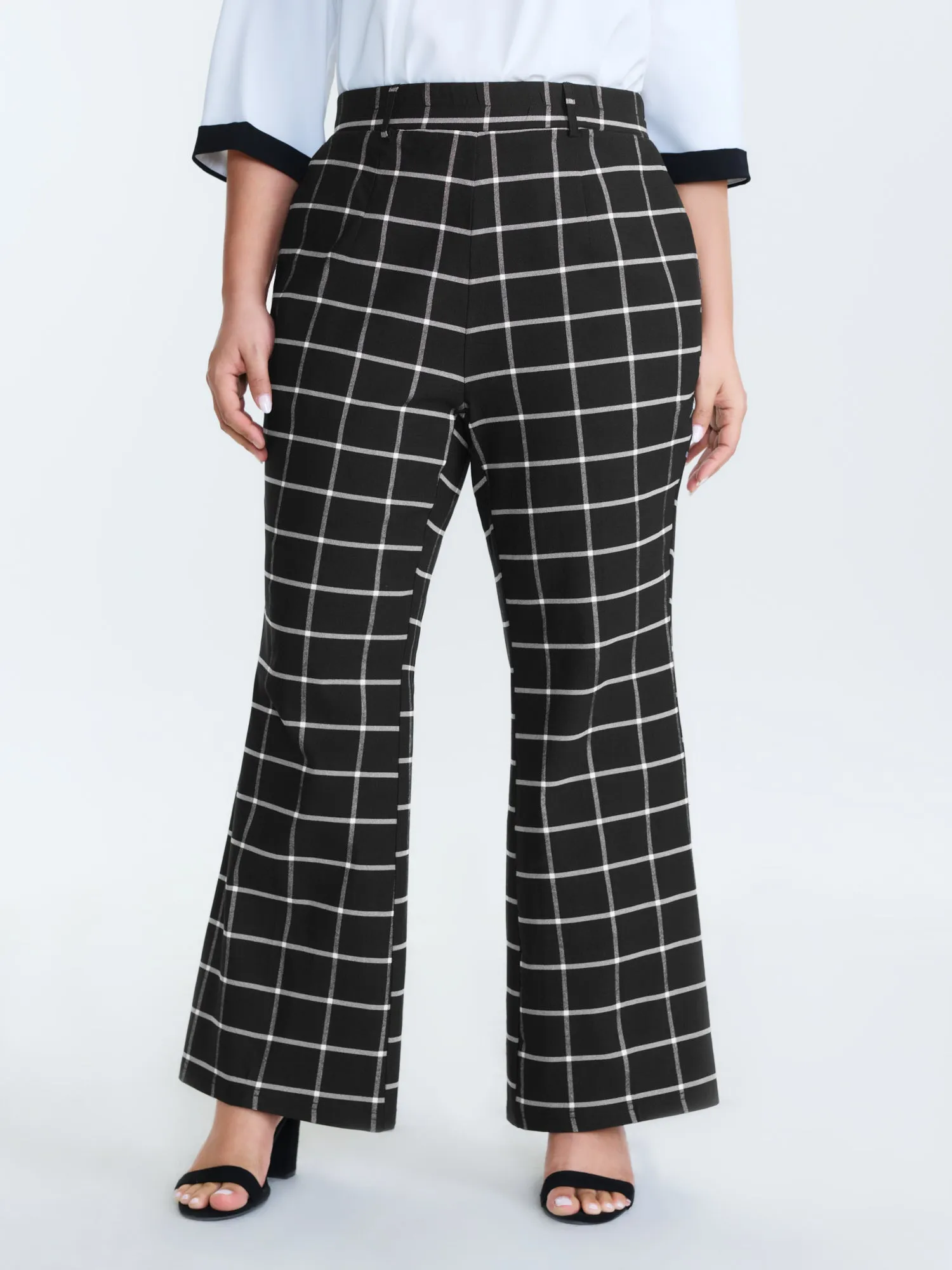 Stretchy Grid Pattern Flared Pants sold by Bloomchic