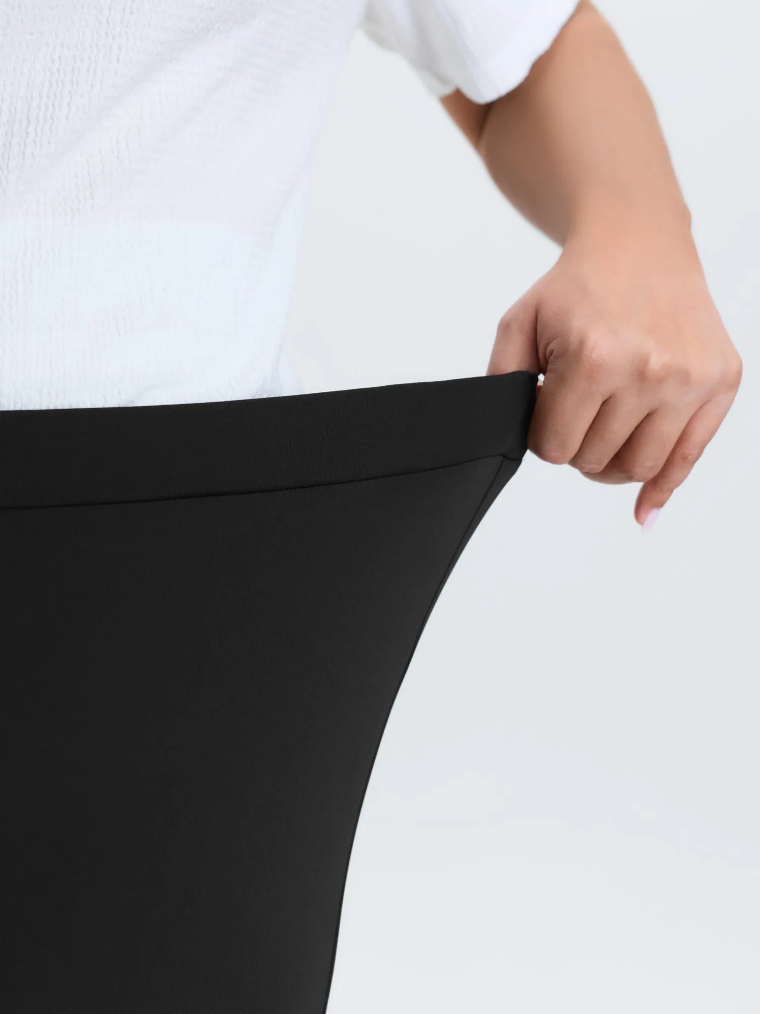 Stretchy Hem Ties Cropped Jogger Leggings sold by Bloomchic product image thumbnail 4