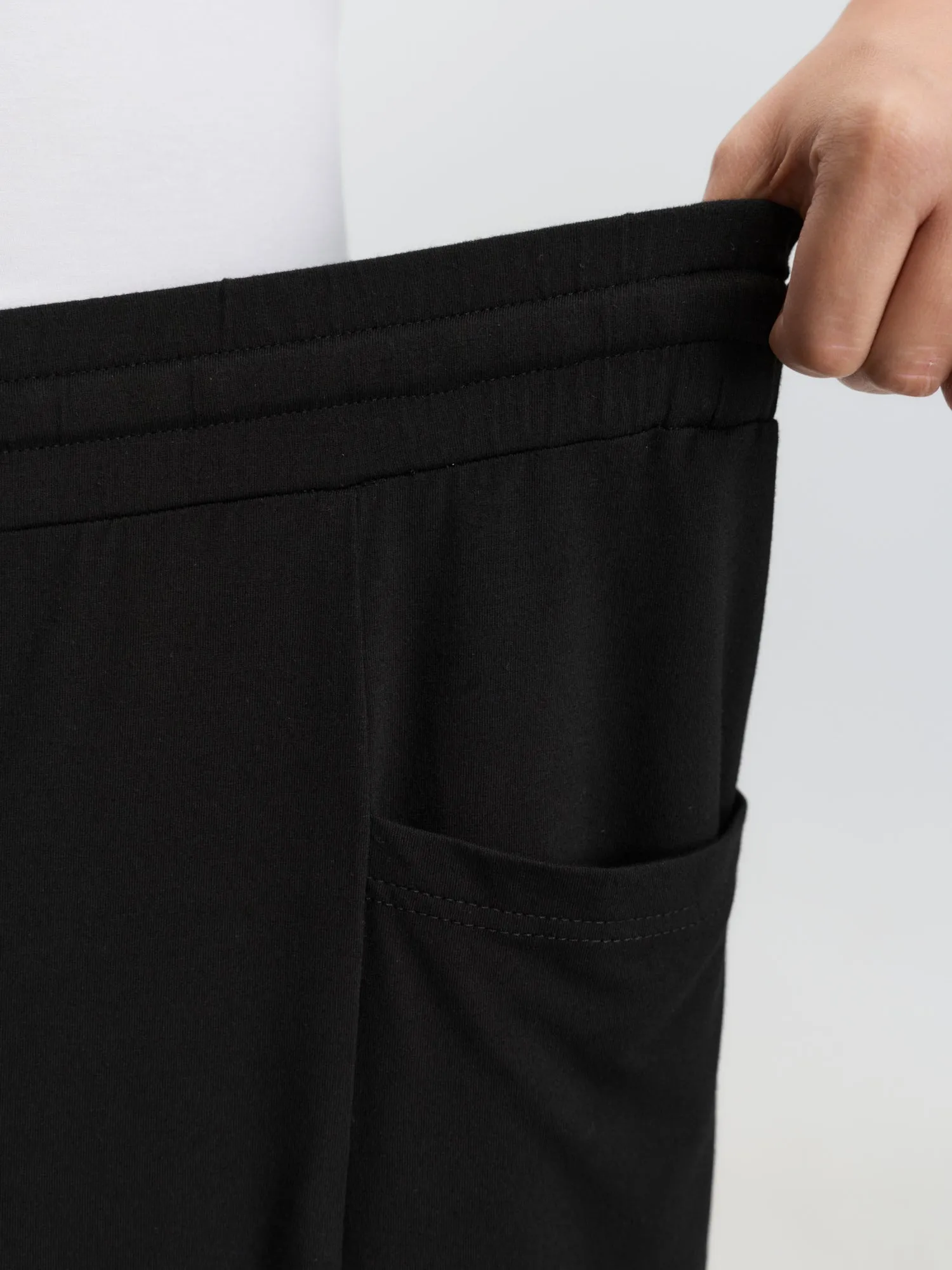 Supersoft Drawstring Cropped Jogger Pants sold by Bloomchic product image thumbnail 4