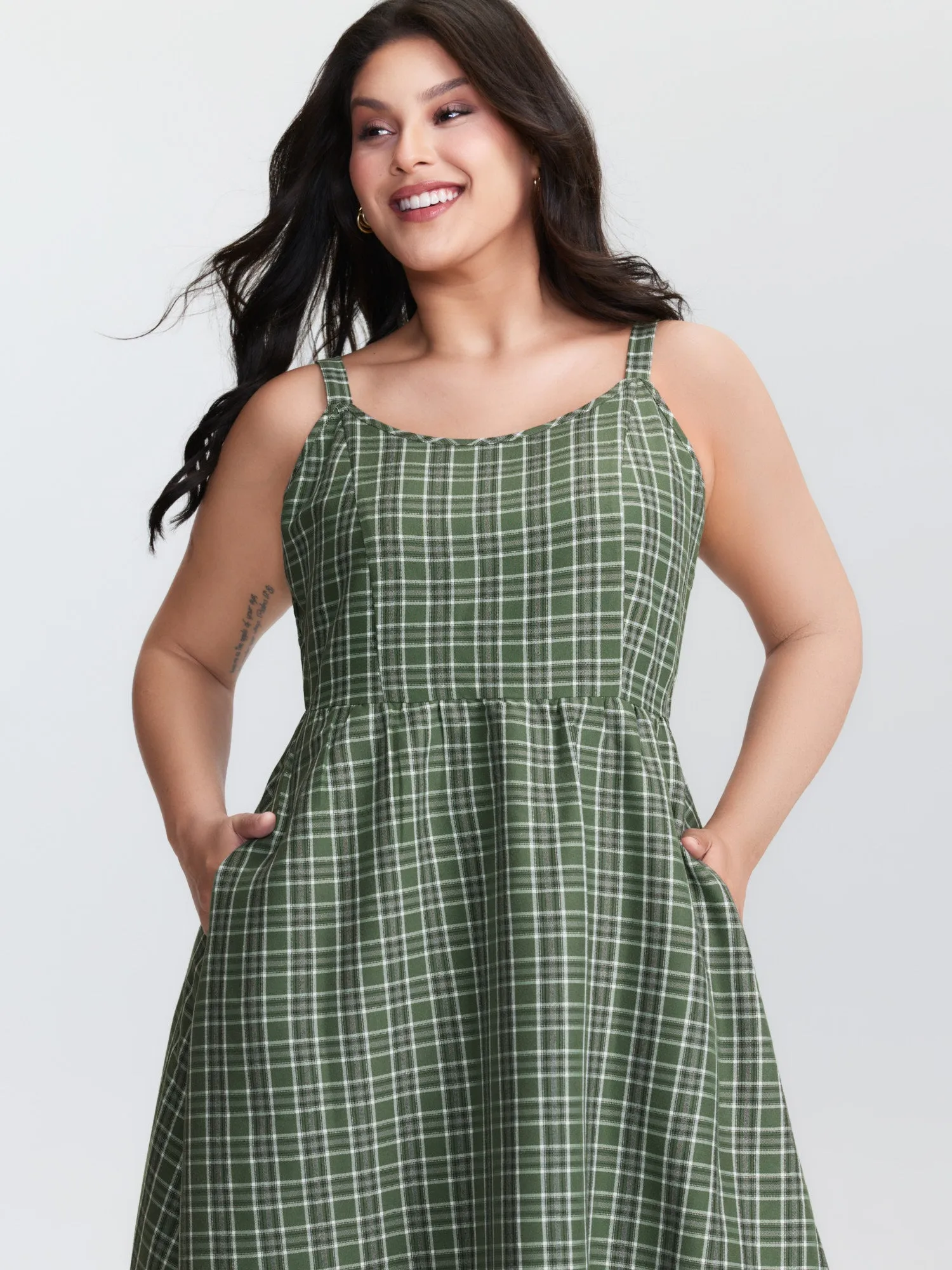 Checkered Print Shirred Pockets Midi Dress sold by Bloomchic product image thumbnail 2