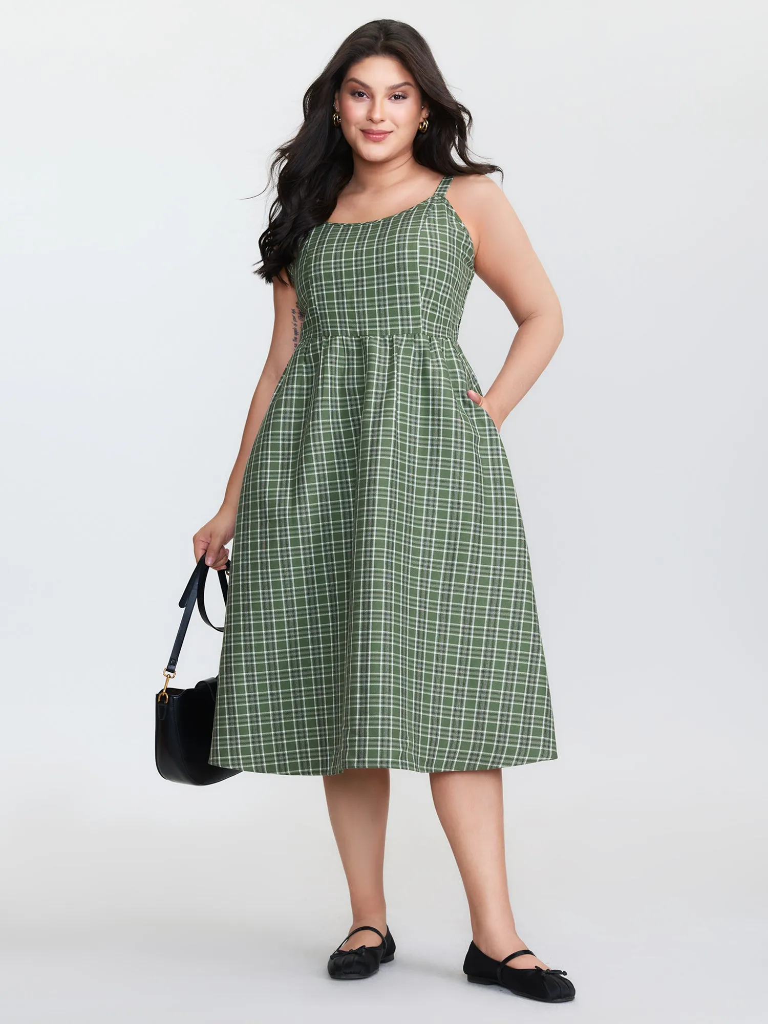 Checkered Print Shirred Pockets Midi Dress sold by Bloomchic