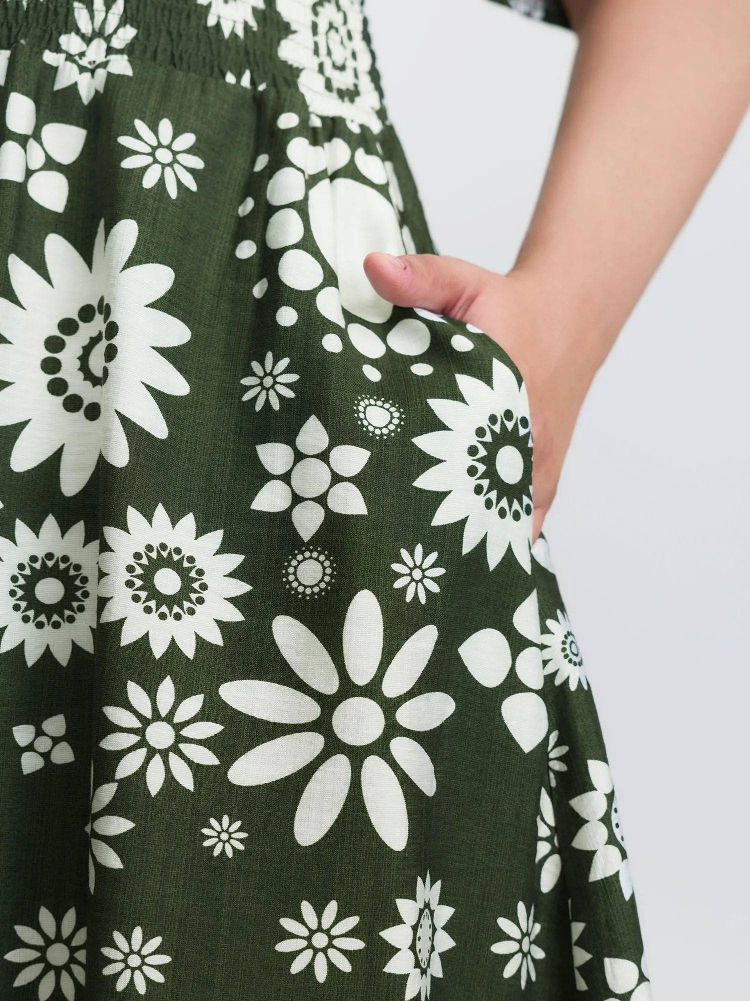Monochrome Floral Print Shirred Midi Dress sold by Bloomchic product image thumbnail 4