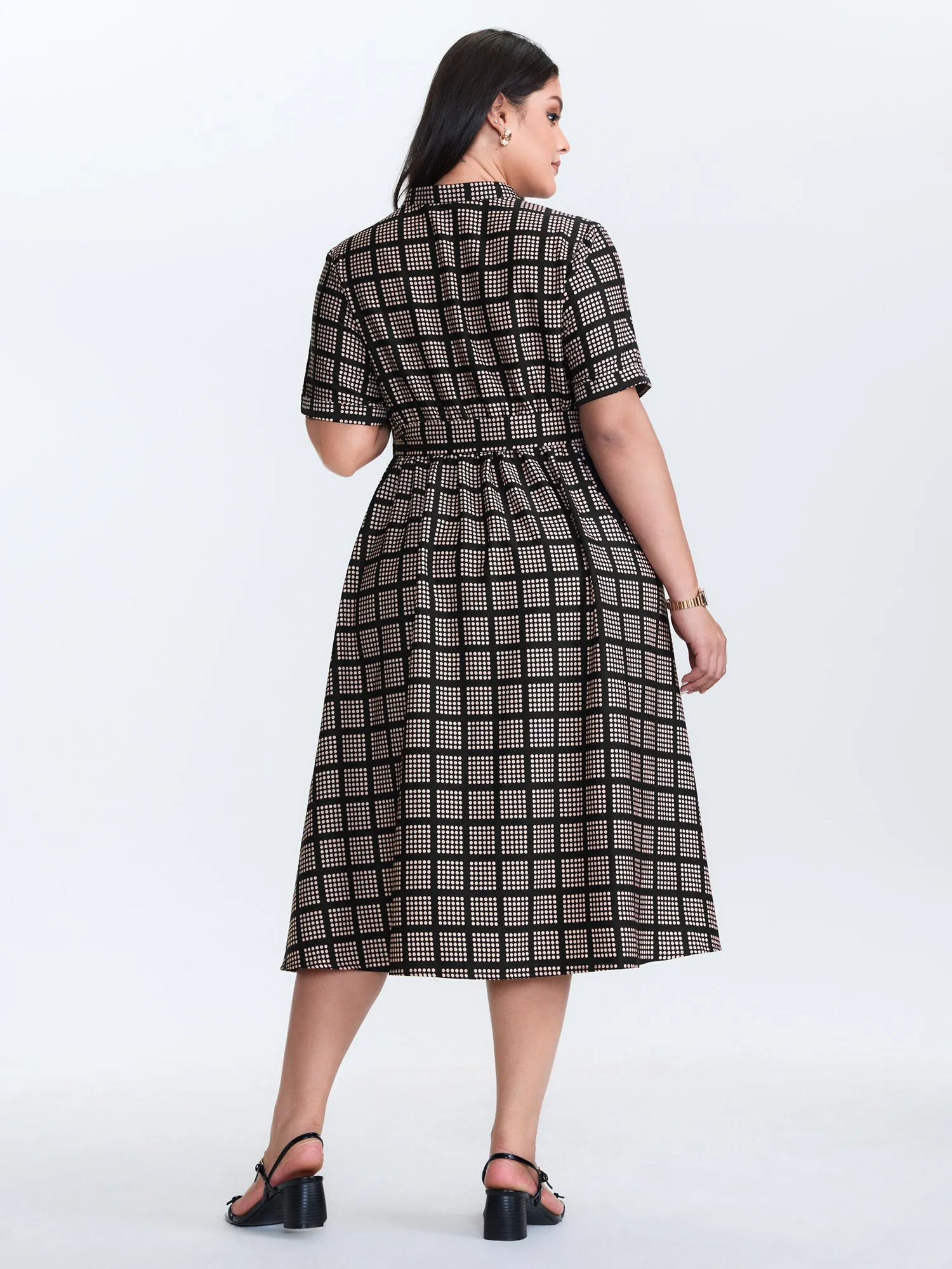 Grid Print Collar Waist-Tie Midi Dress sold by Bloomchic product image thumbnail 4