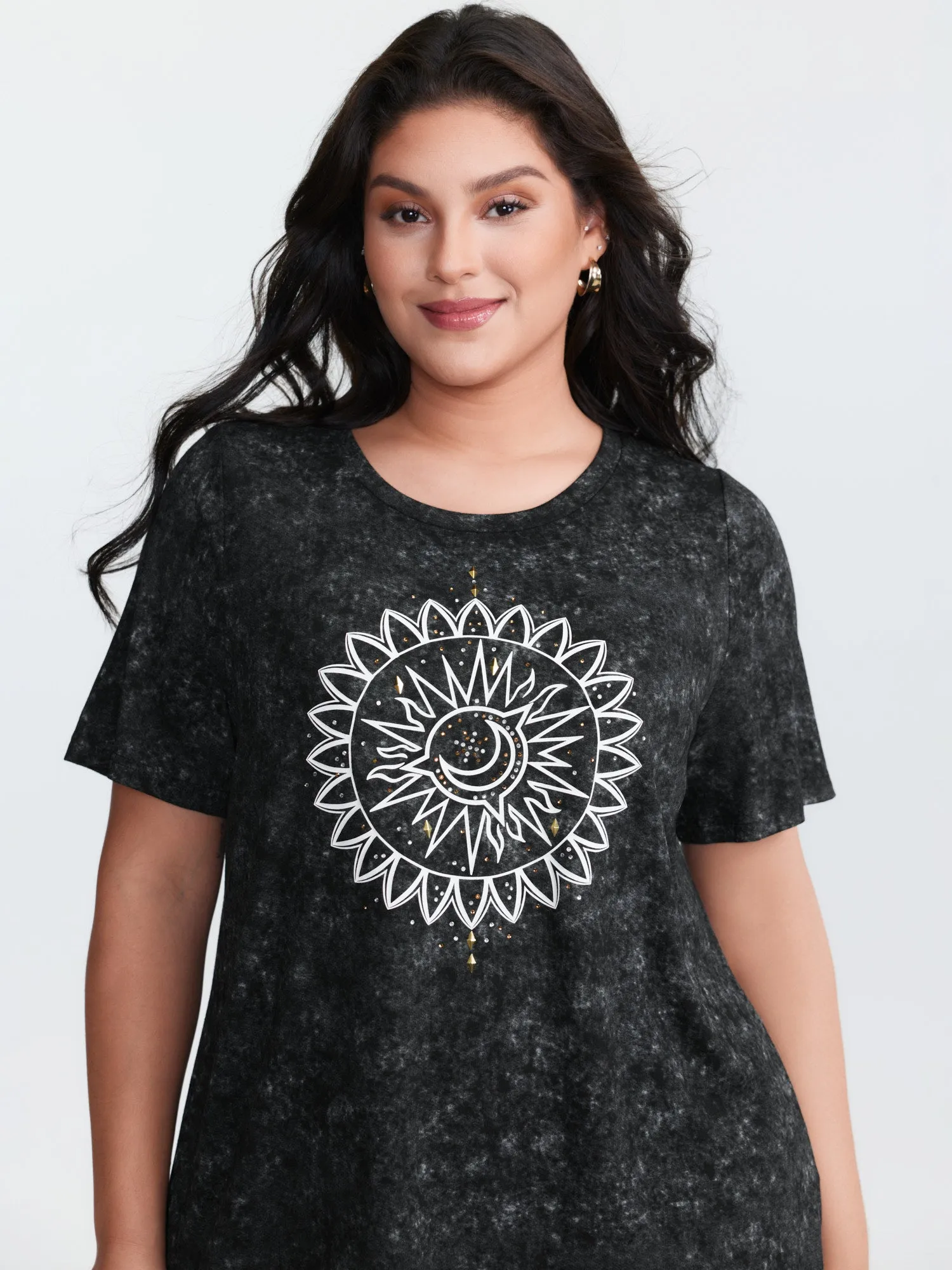 Stretchy Floral Motif Round Neck T-Shirt sold by Bloomchic